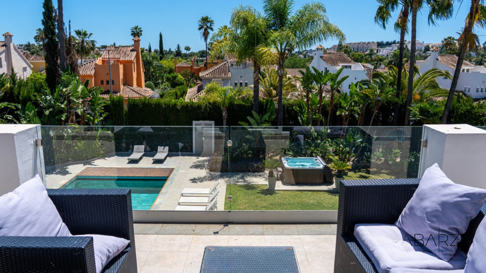 Villa en Nueva Andalucía con piscina privada y vistas a la montaña — interior, Nueva Andalucía, Marbella (43 of 49)