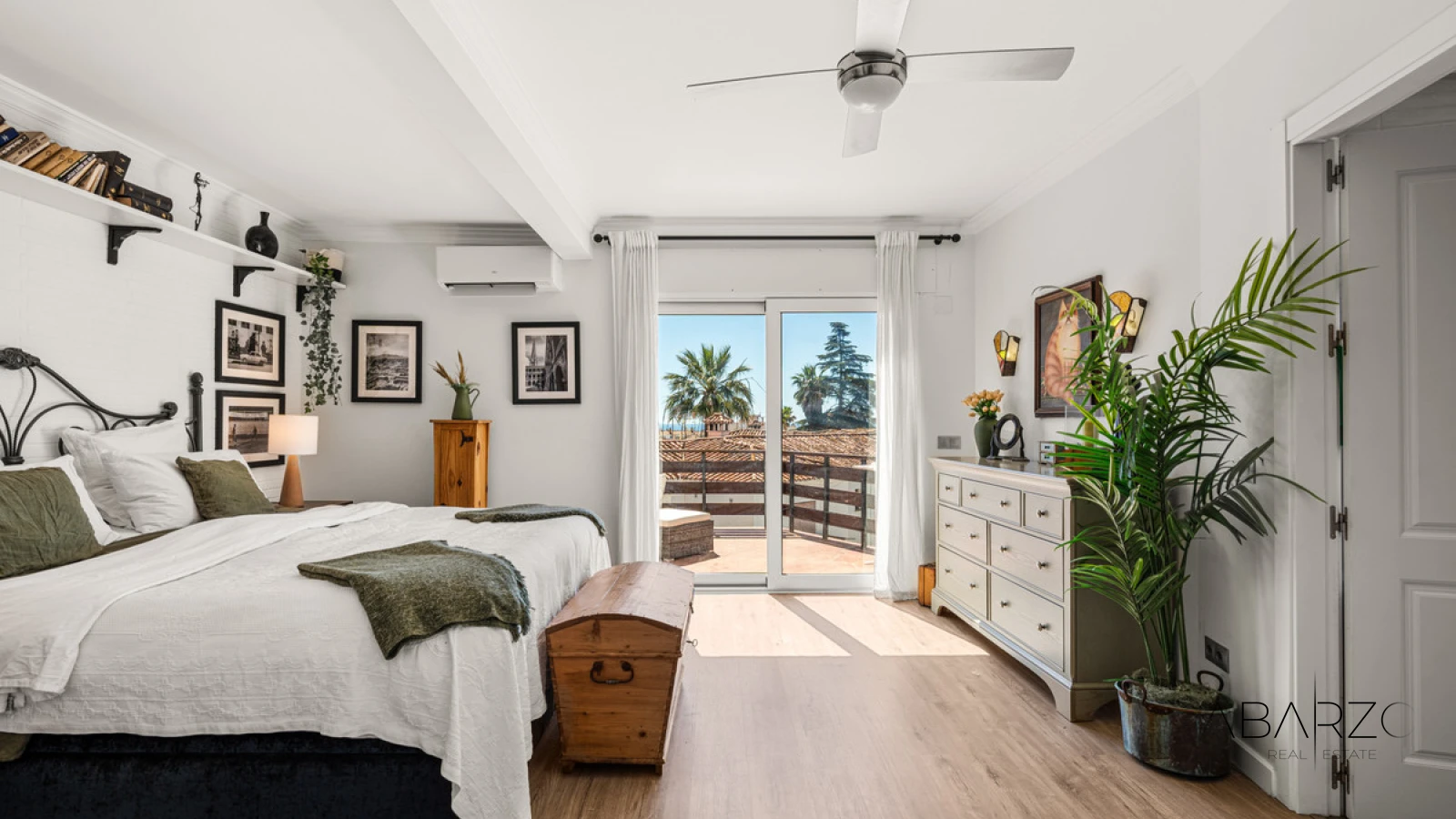 Villa con vistas al mar y a la montaña en el centro de Marbella, piscina privada — interior, Marbella Centro, Marbella (9 of 49)