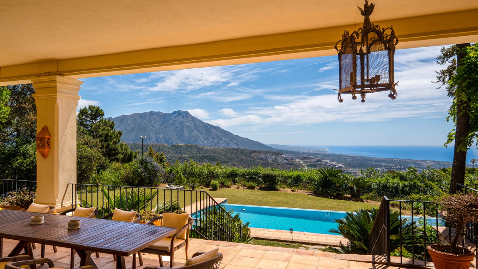 Villa tradicional con vistas panorámicas al mar en La Zagaleta — interior, La Zagaleta, Benahavís (2 of 47)