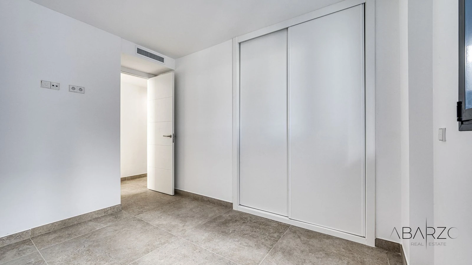 Luxury Penthouse with Sea Views in Cancelada, New Golden Mile — interior, New Golden Mile, Estepona (28 of 49)
