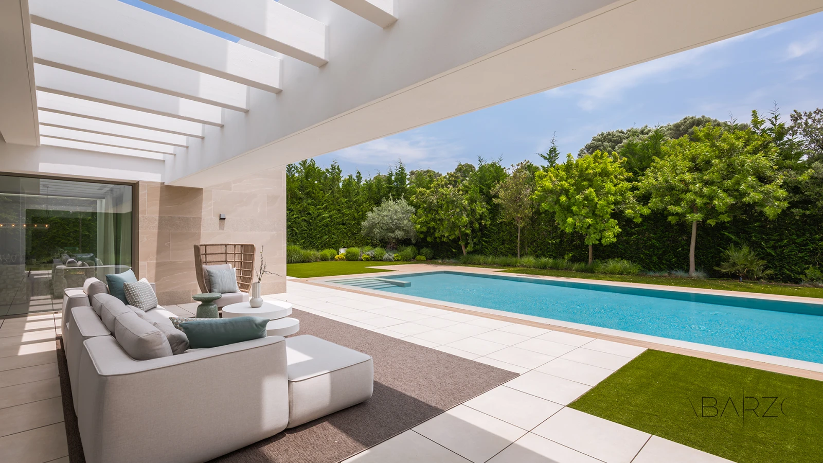 Turnkey Villa with Private Pool in El Paraíso, Marbella New Golden Mile — interior, New Golden Mile, Estepona (19 of 28)