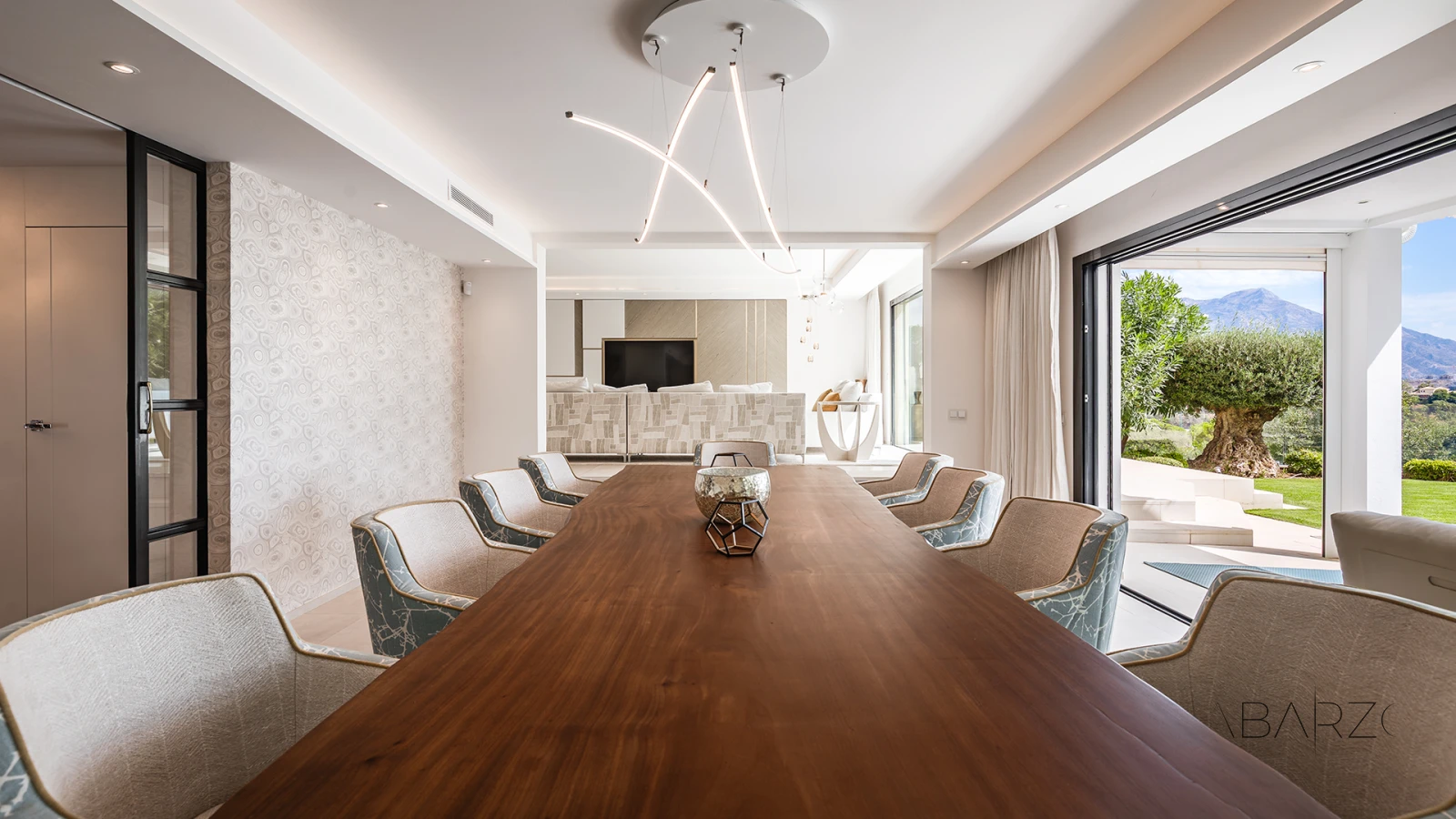 Renovated Villa with sea and mountain views in El Madroñal, Benahavís — interior, El Madroñal, Benahavís (40 of 57)