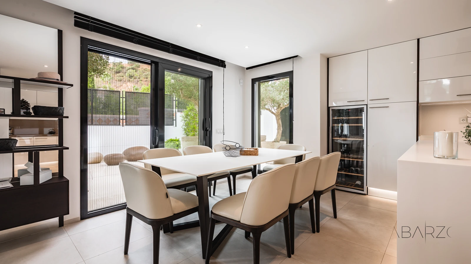 Renovated Villa with sea and mountain views in El Madroñal, Benahavís — interior, El Madroñal, Benahavís (23 of 57)