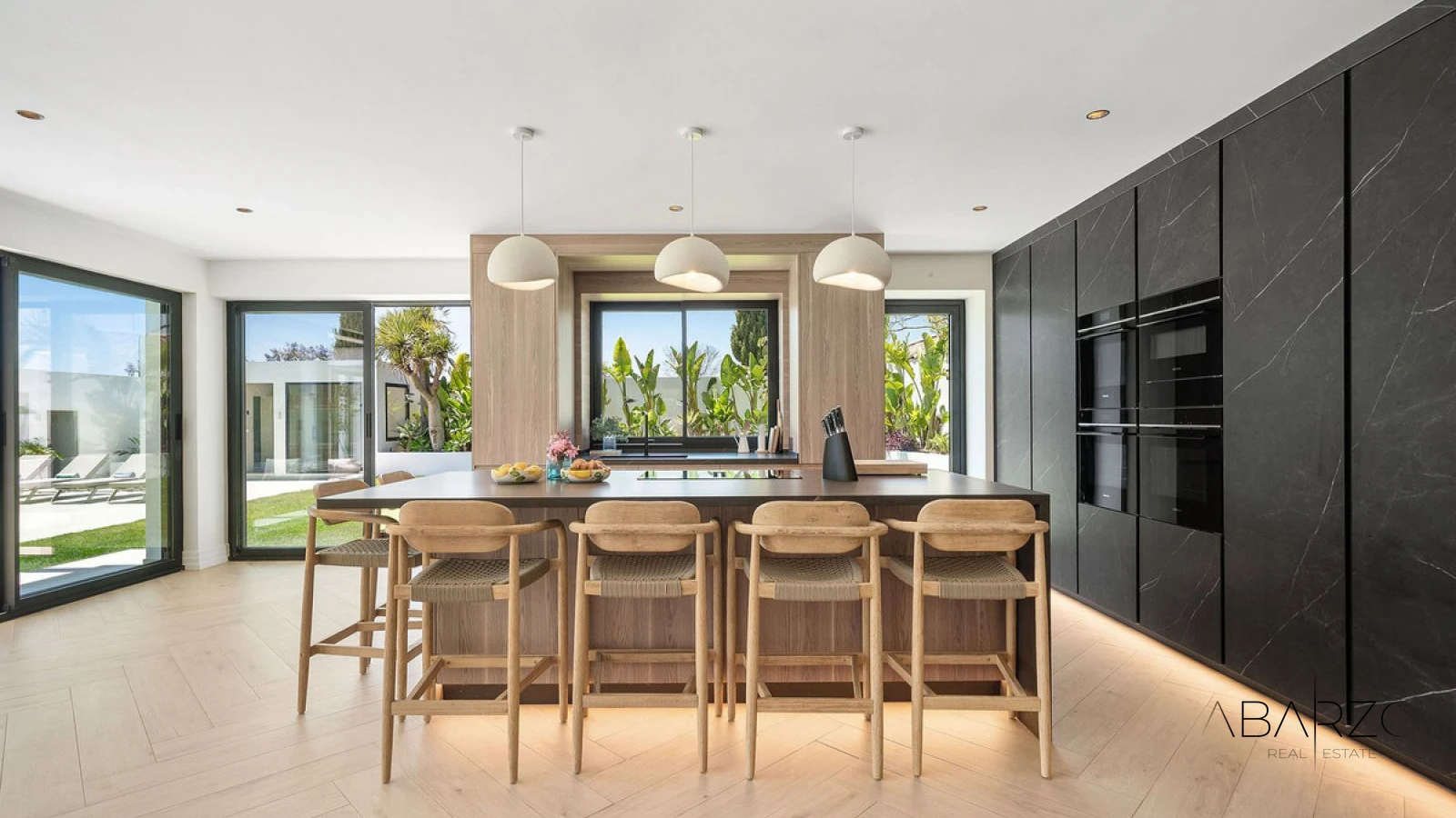 Casa familiar con piscina y jacuzzi en la azotea en Estepona, Bel-Air — interior, Bel Air, Estepona (2 of 40)