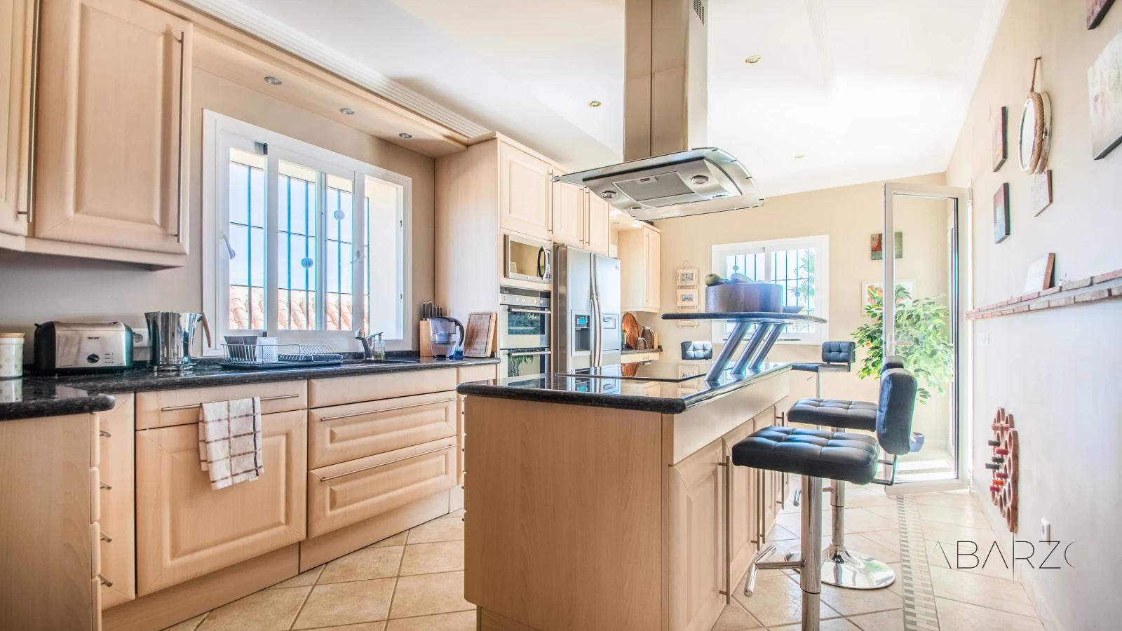 Luxury villa in La Mairena, Marbella with sea views and pool. — interior, La Mairena, Marbella (3 of 47)