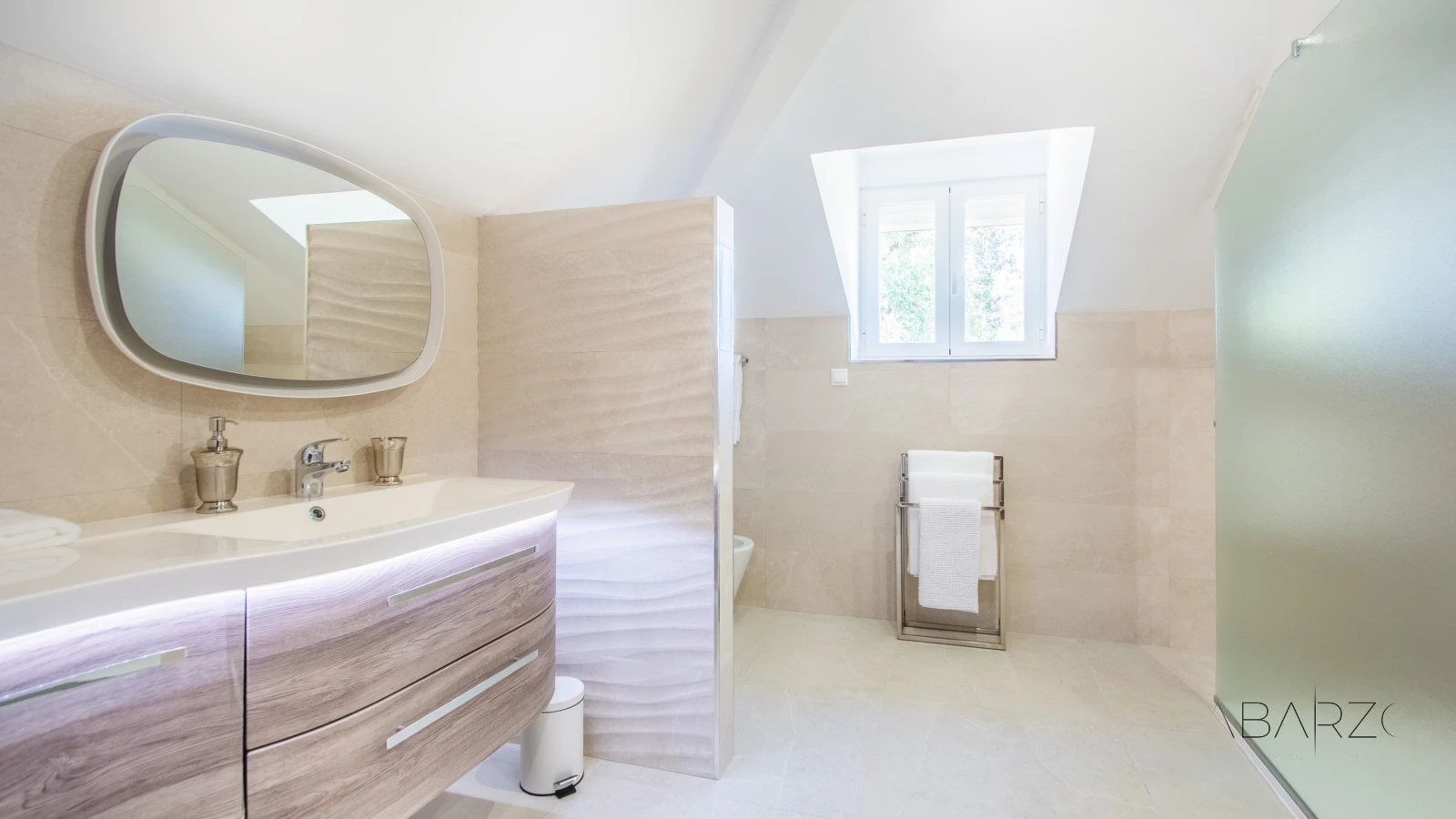 Luxury villa in La Mairena, Marbella with sea views and pool. — interior, La Mairena, Marbella (35 of 47)