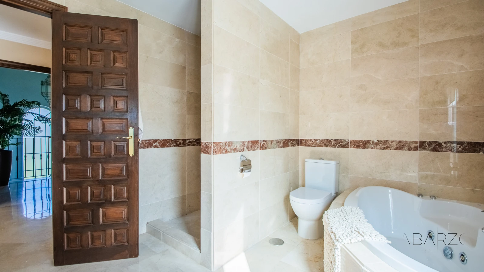 Luxury villa in La Mairena, Marbella with sea views and pool. — interior, La Mairena, Marbella (23 of 47)