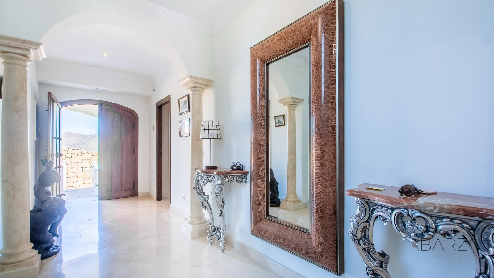 Luxury villa in La Mairena, Marbella with sea views and pool. — interior, La Mairena, Marbella (40 of 47)