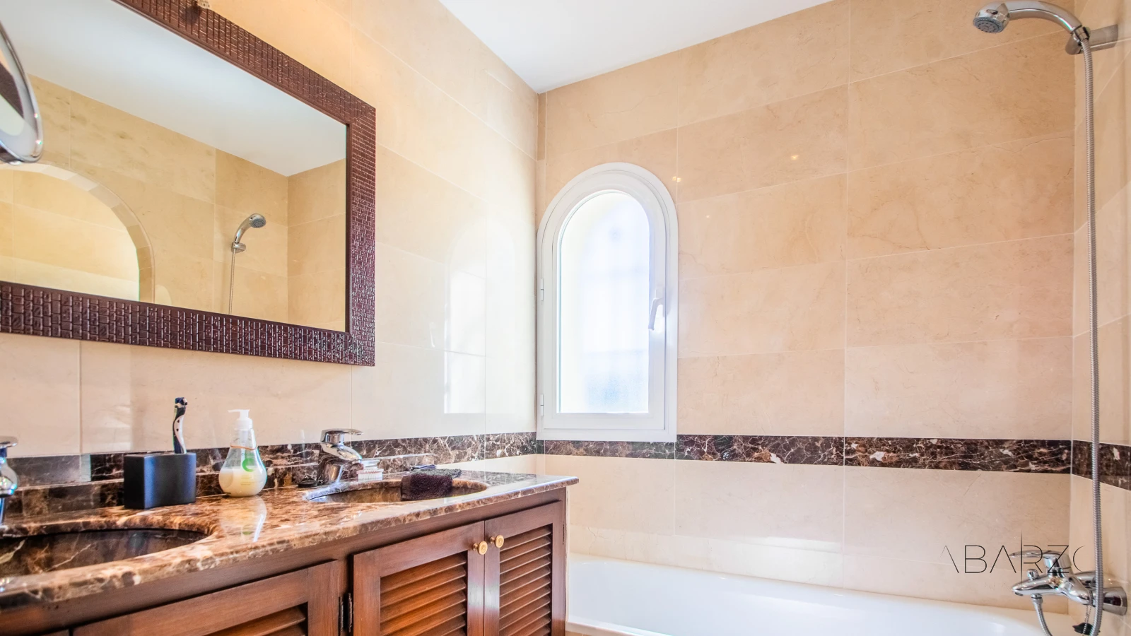 Luxury villa in La Mairena, Marbella with sea views and pool. — interior, La Mairena, Marbella (18 of 47)