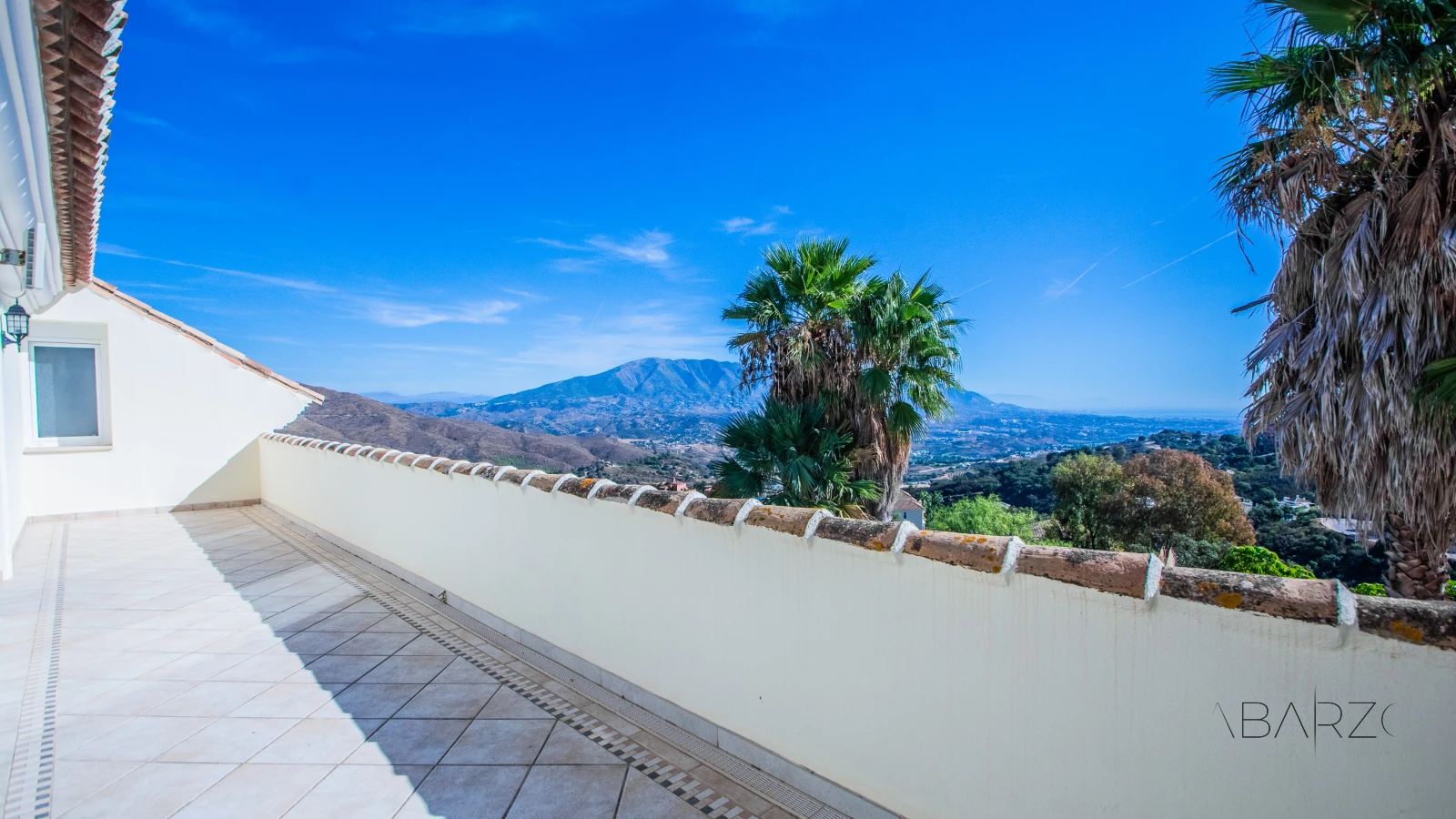 Luxury villa in La Mairena, Marbella with sea views and pool. — interior, La Mairena, Marbella (25 of 47)