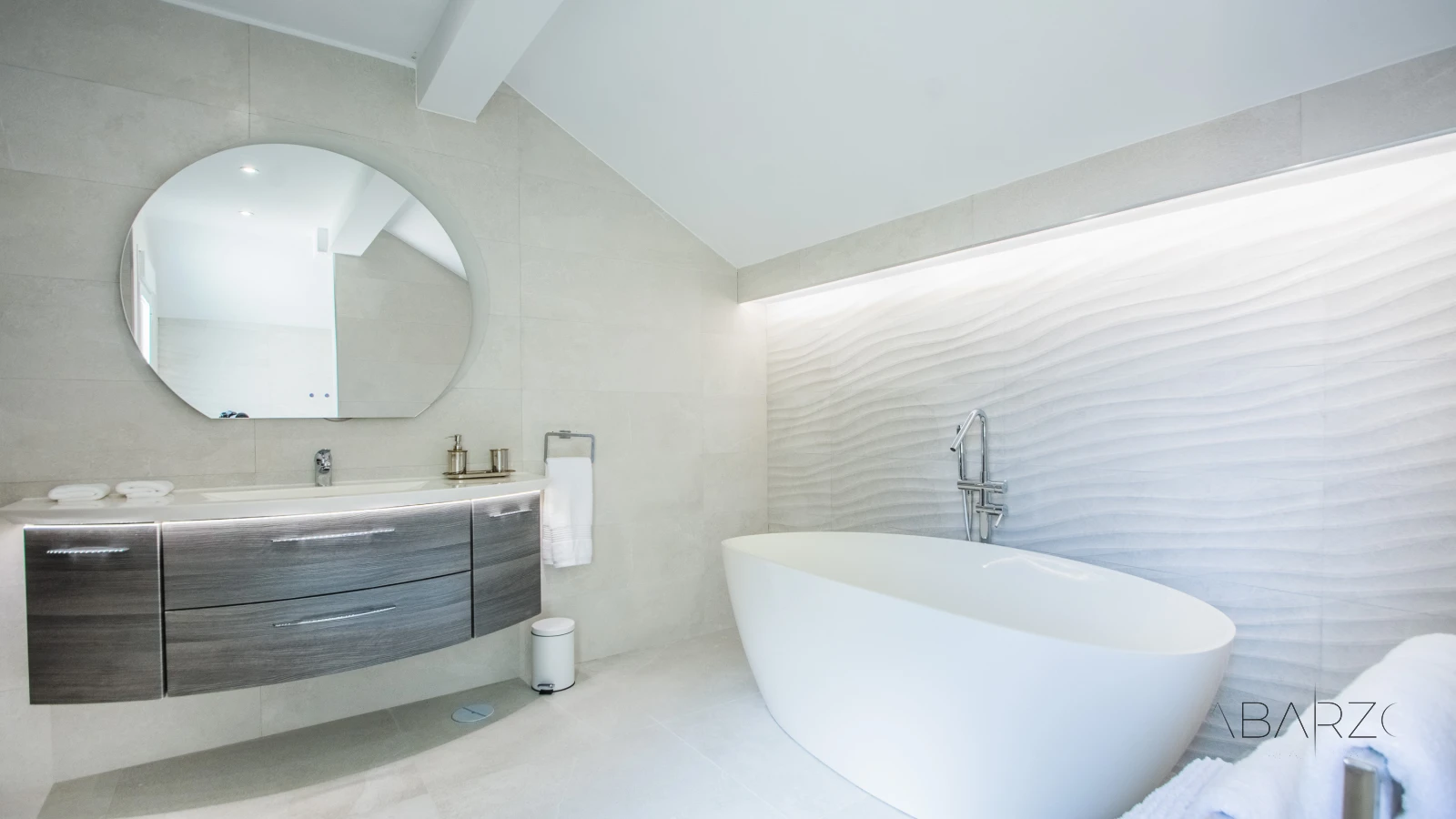Luxury villa in La Mairena, Marbella with sea views and pool. — interior, La Mairena, Marbella (29 of 47)