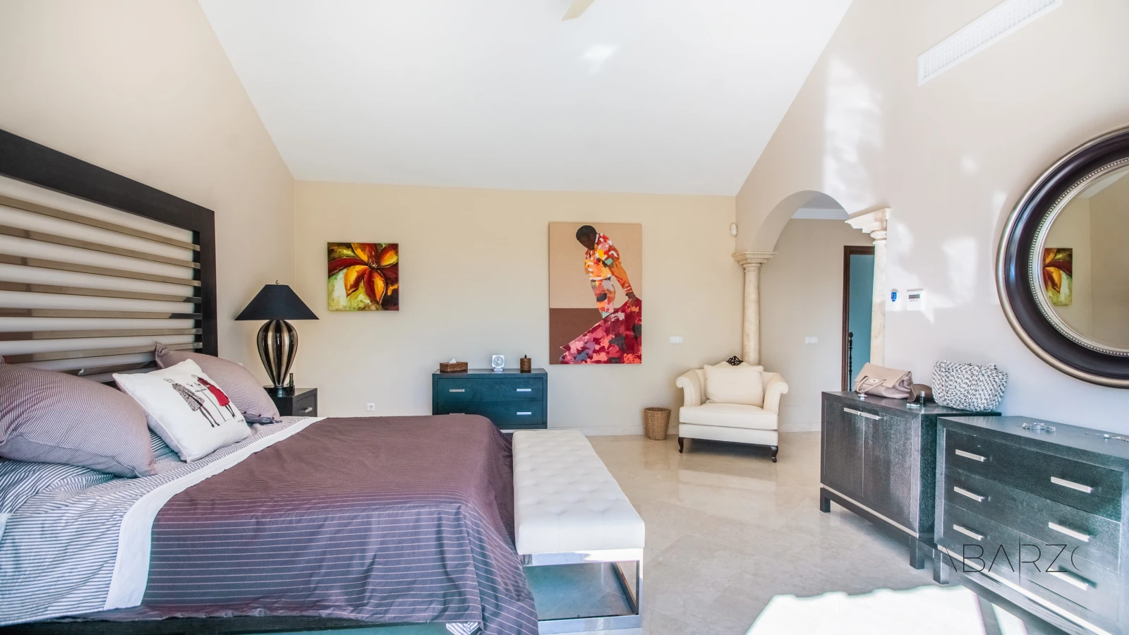 Luxury villa in La Mairena, Marbella with sea views and pool. — interior, La Mairena, Marbella (26 of 47)