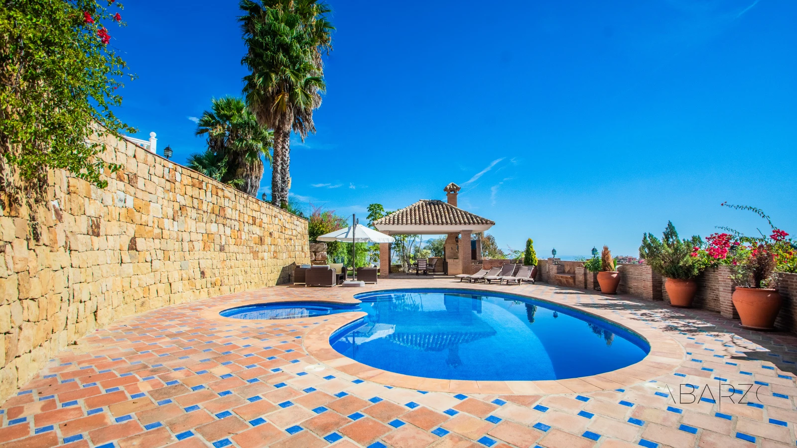 Luxury villa in La Mairena, Marbella with sea views and pool. — interior, La Mairena, Marbella (15 of 47)