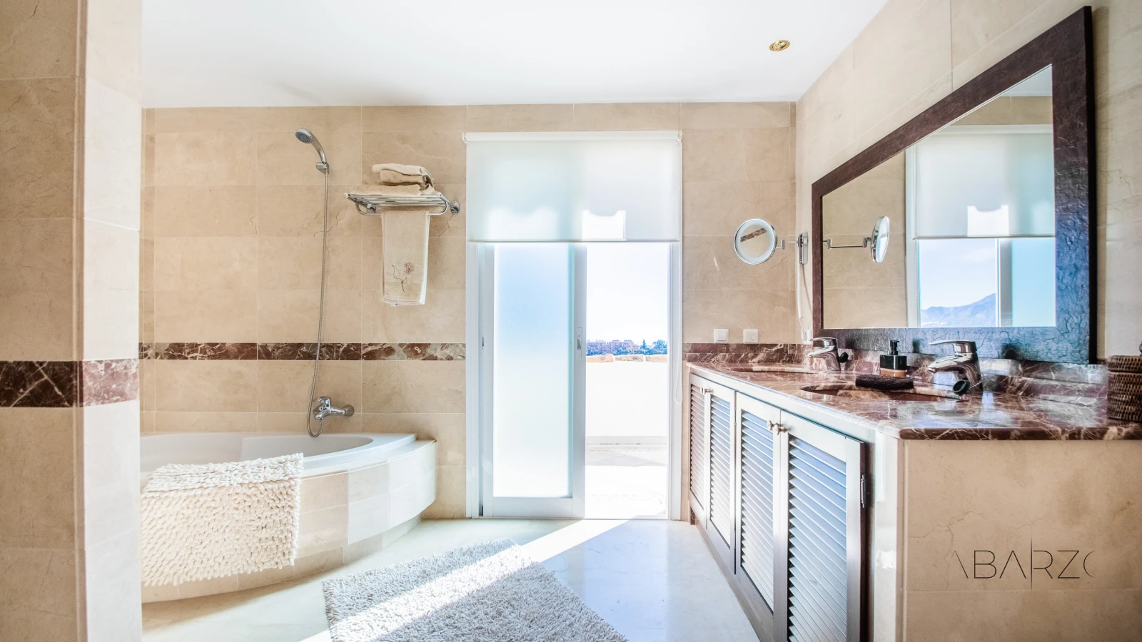 Luxury villa in La Mairena, Marbella with sea views and pool. — interior, La Mairena, Marbella (22 of 47)