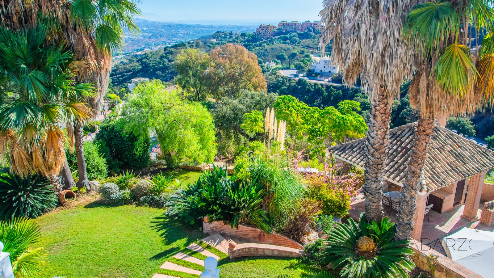 Luxury villa in La Mairena, Marbella with sea views and pool. — interior, La Mairena, Marbella (10 of 47)
