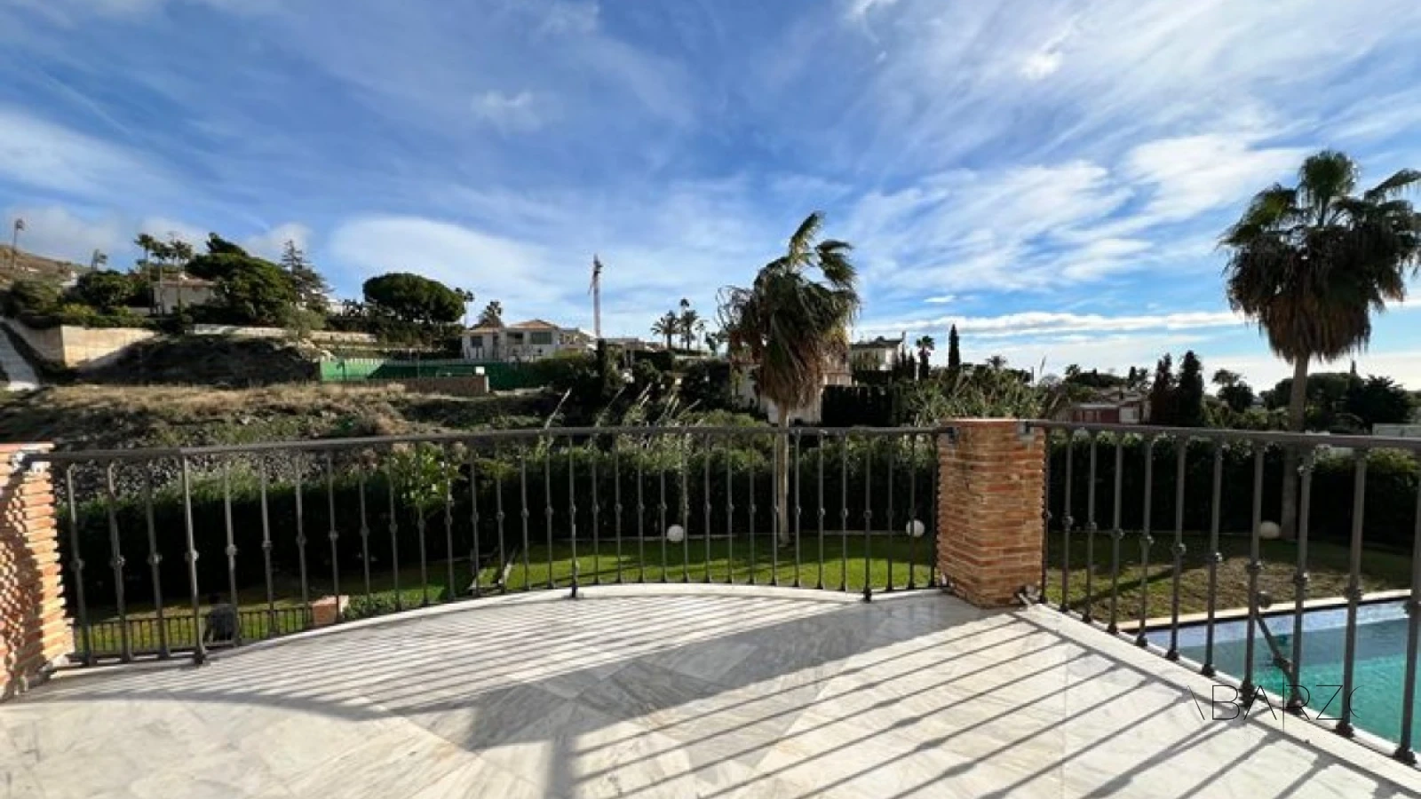 Villa en El Paraíso, cerca del Golf y con vistas al mar — interior, New Golden Mile, Estepona (13 of 18)