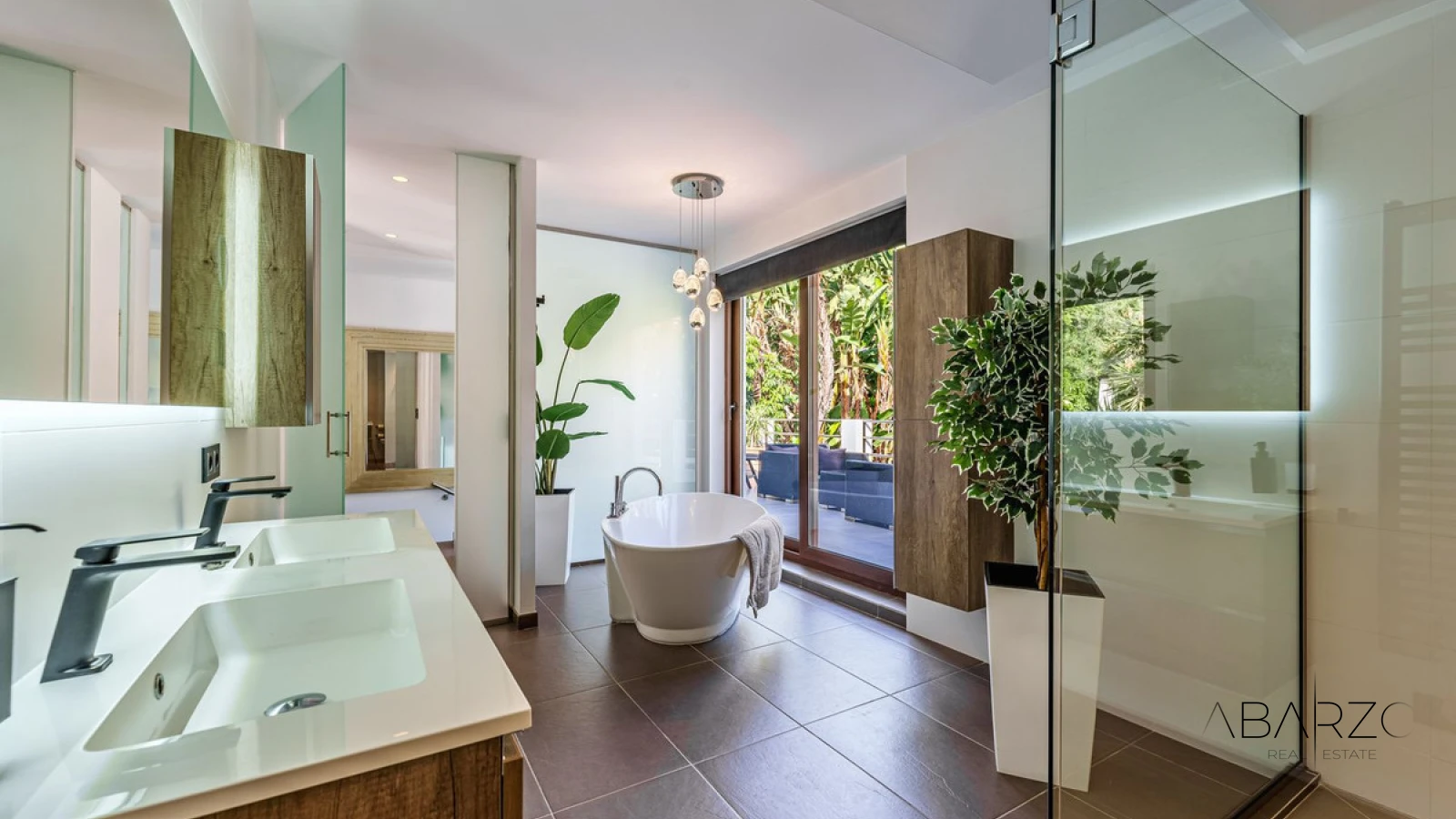 Villa de lujo con piscina climatizada en El Rosario, Marbella — interior, Marbella East, Marbella (27 of 46)