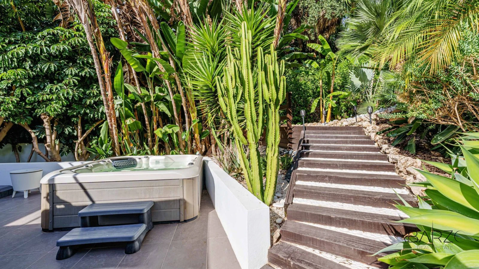 Villa de lujo con piscina climatizada en El Rosario, Marbella — interior, Marbella East, Marbella (13 of 46)