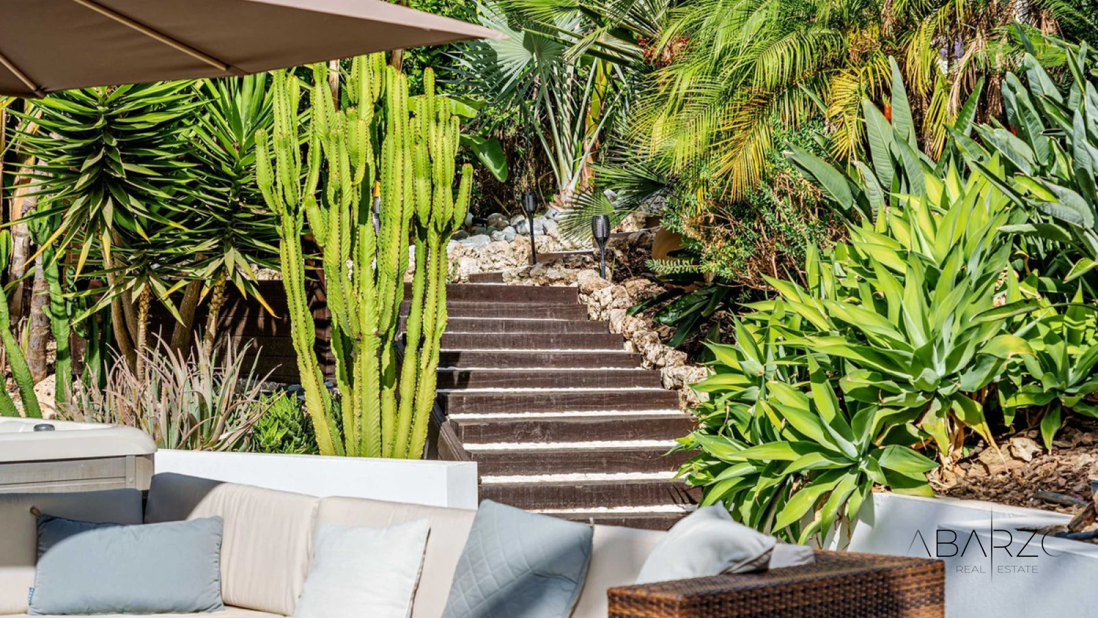 Villa de lujo con piscina climatizada en El Rosario, Marbella — interior, Marbella East, Marbella (44 of 46)