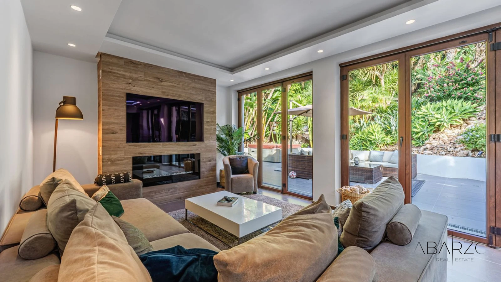 Villa de lujo con piscina climatizada en El Rosario, Marbella — interior, Marbella East, Marbella (3 of 46)