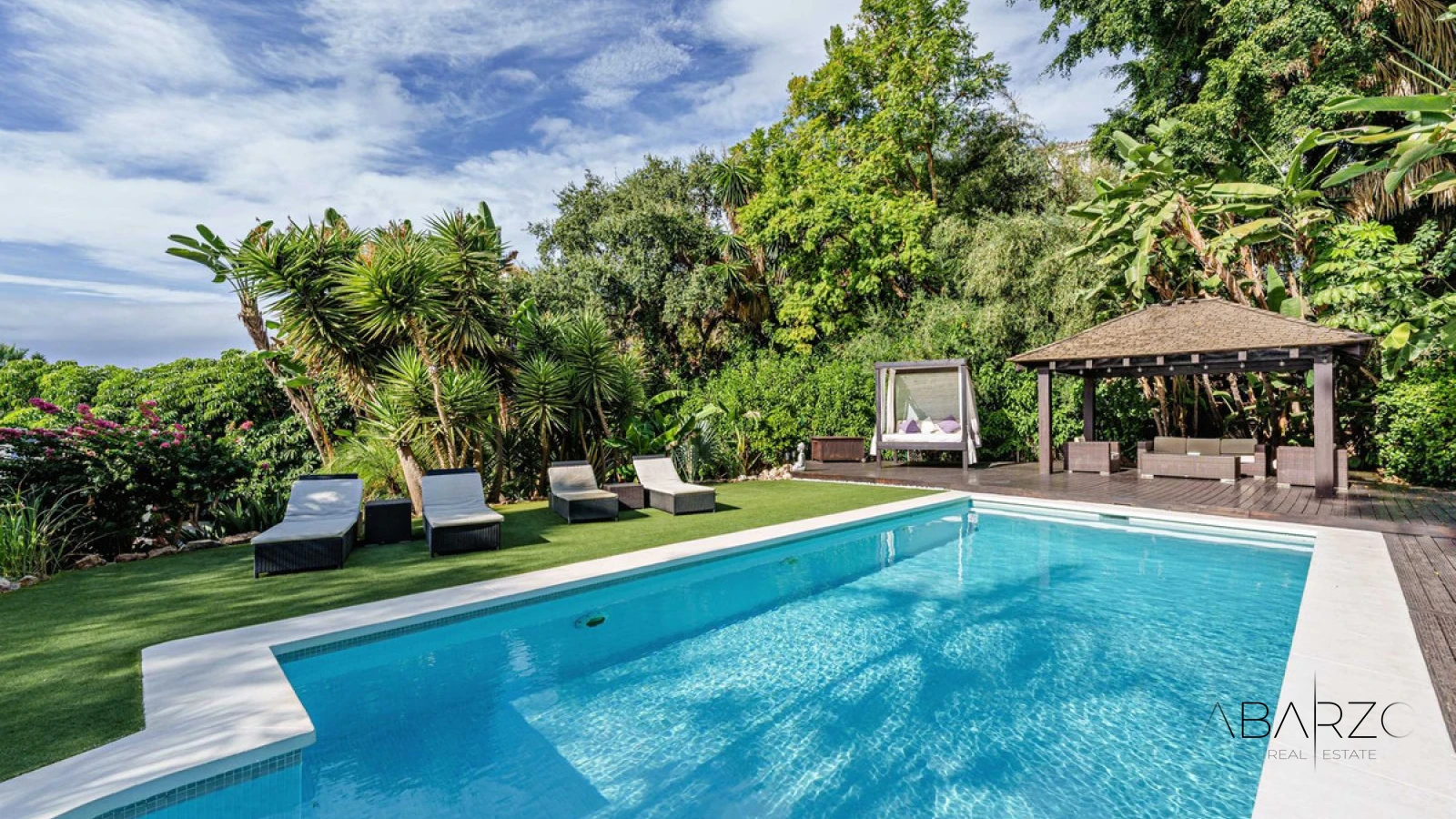 Villa de lujo con piscina climatizada en El Rosario, Marbella — interior, Marbella East, Marbella (34 of 46)