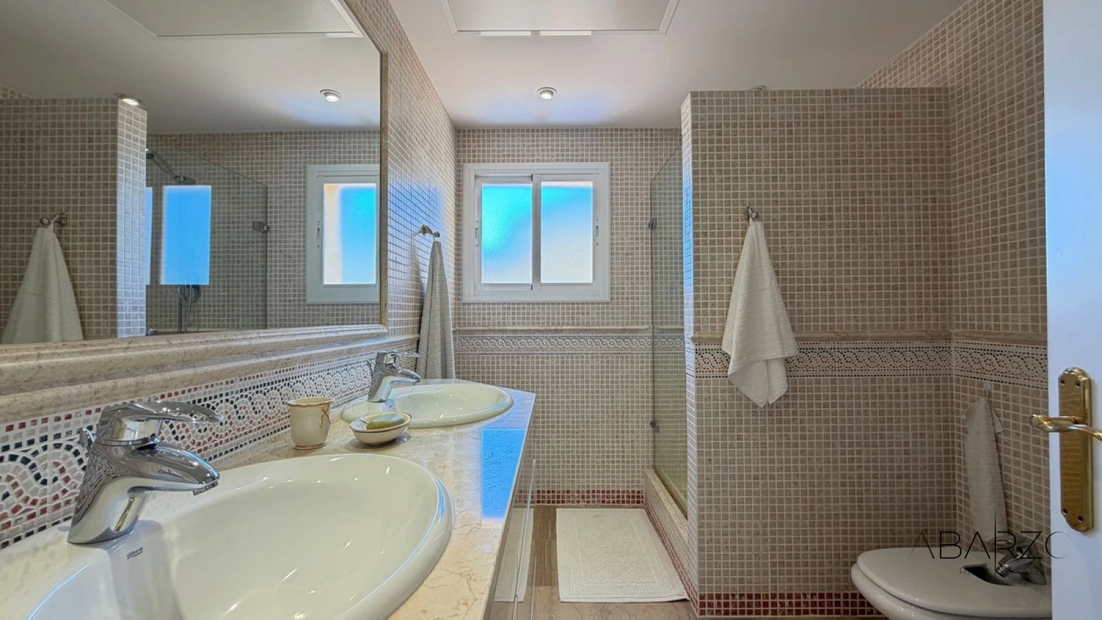 Duplex Penthouse with Panoramic Views in Elviria, Marbella — interior, Marbella East, Marbella (37 of 49)