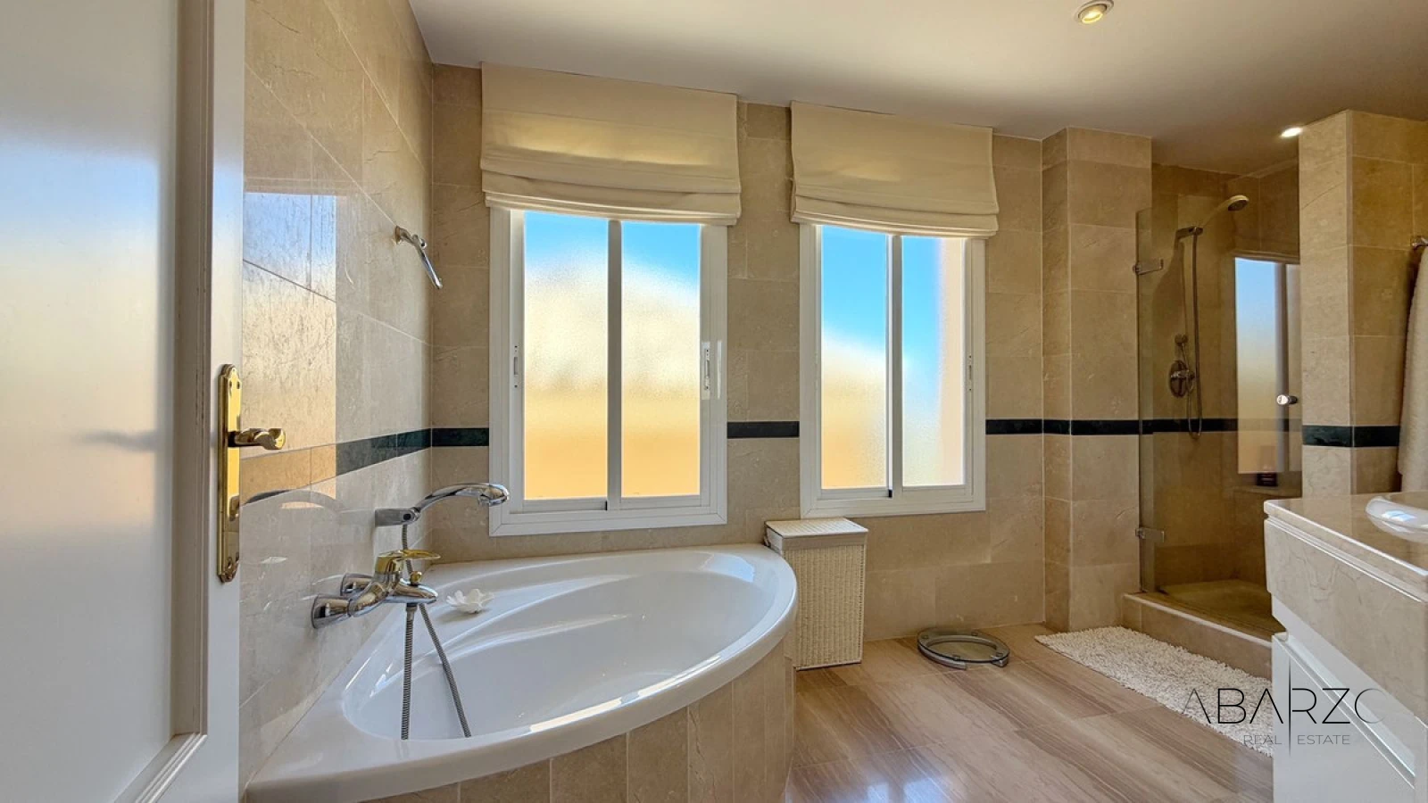 Duplex Penthouse with Panoramic Views in Elviria, Marbella — interior, Marbella East, Marbella (35 of 49)