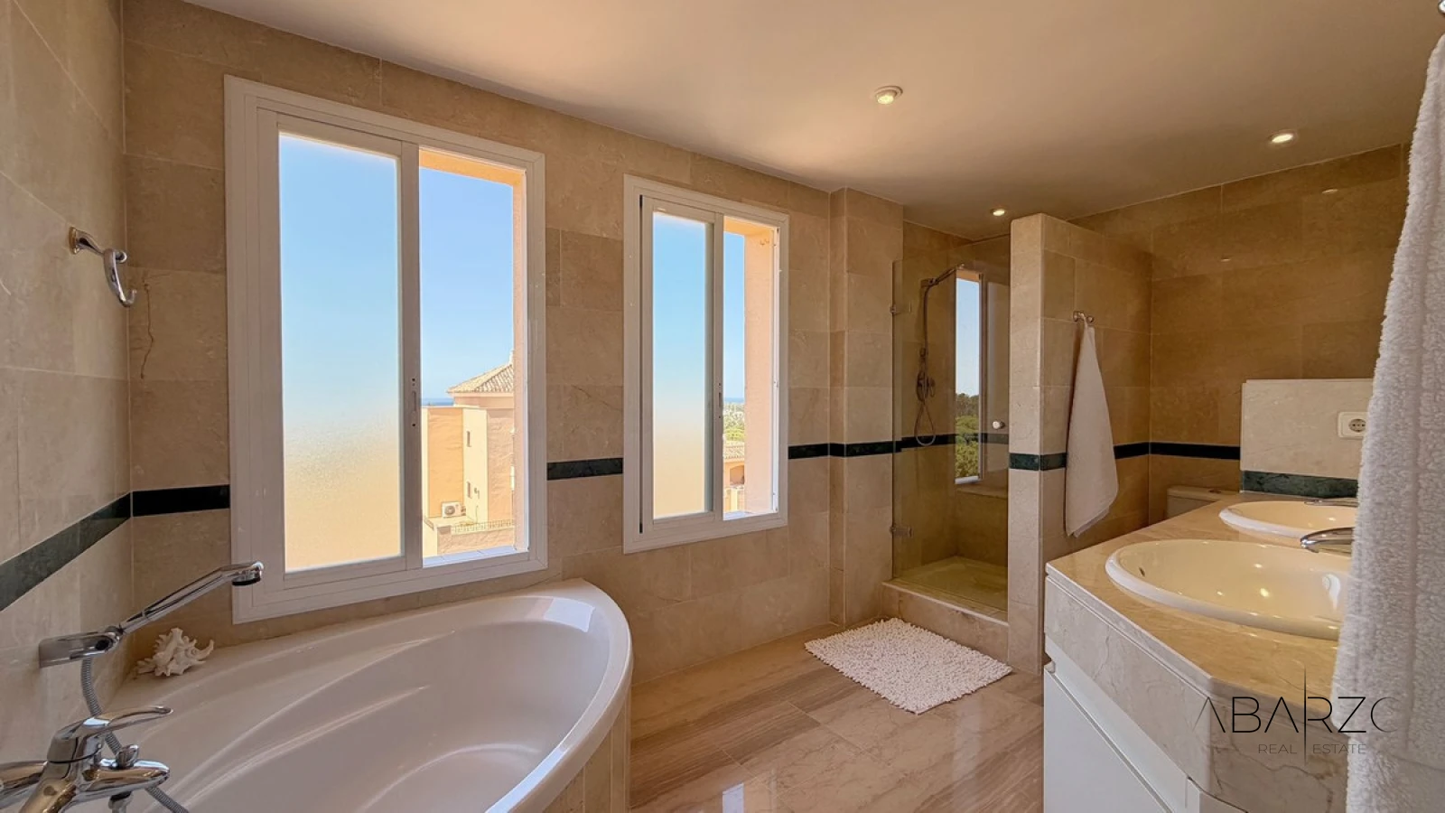 Duplex Penthouse with Panoramic Views in Elviria, Marbella — interior, Marbella East, Marbella (28 of 49)