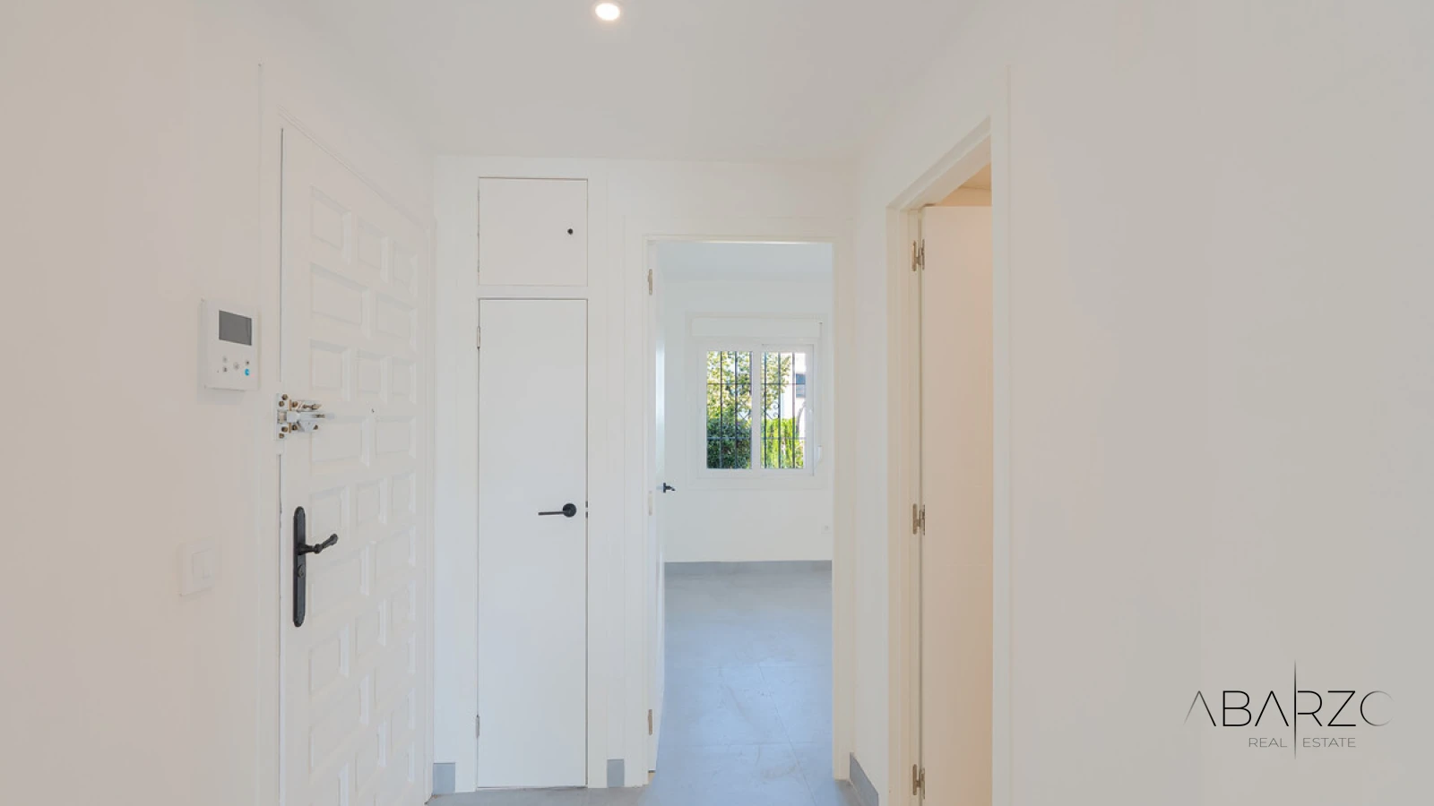 Renovated Apartment in Nueva Andalucía, Marbella — interior, Nueva Andalucía, Marbella (26 of 41)