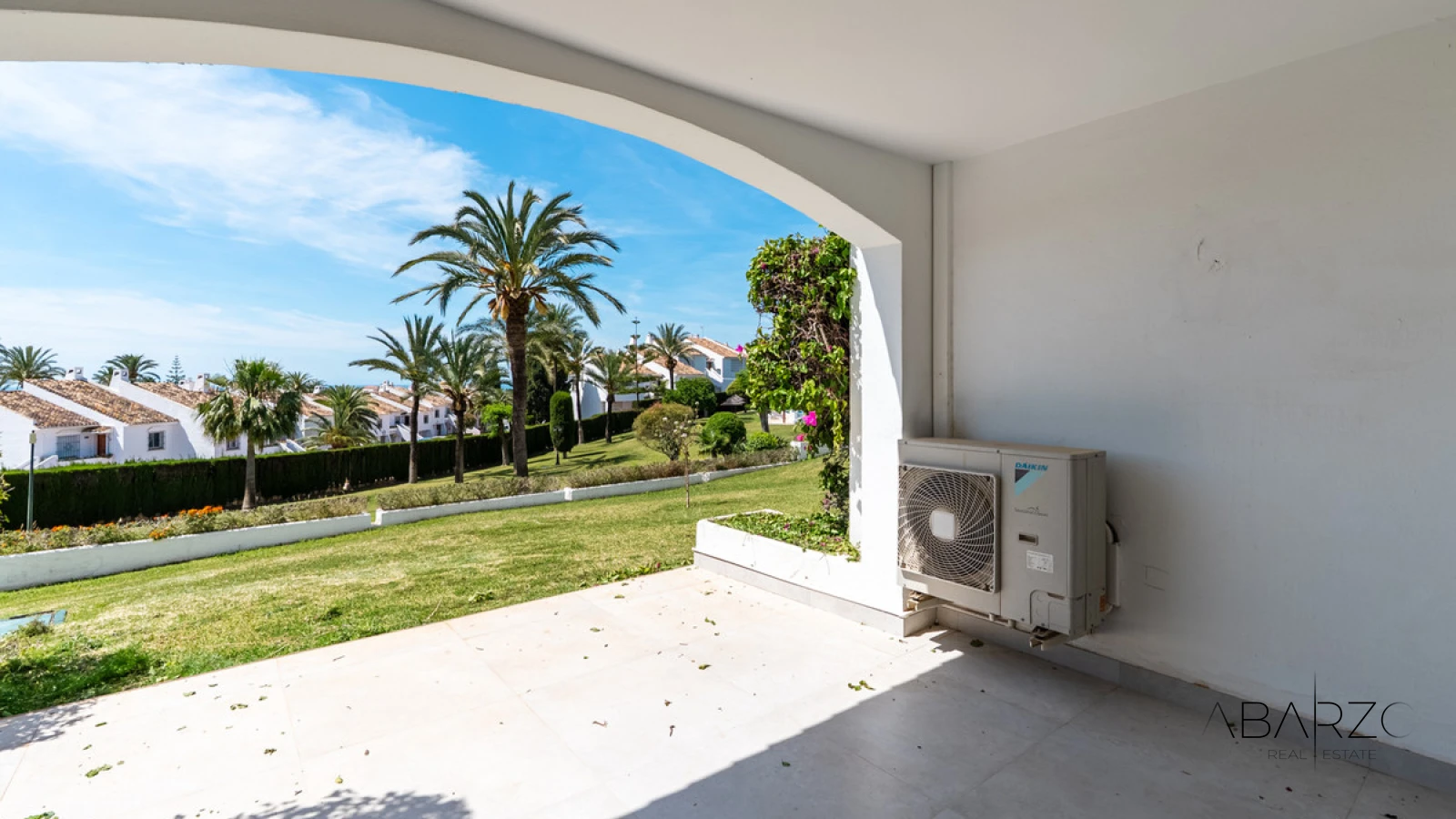 Renovated Apartment in Nueva Andalucía, Marbella — interior, Nueva Andalucía, Marbella (39 of 41)