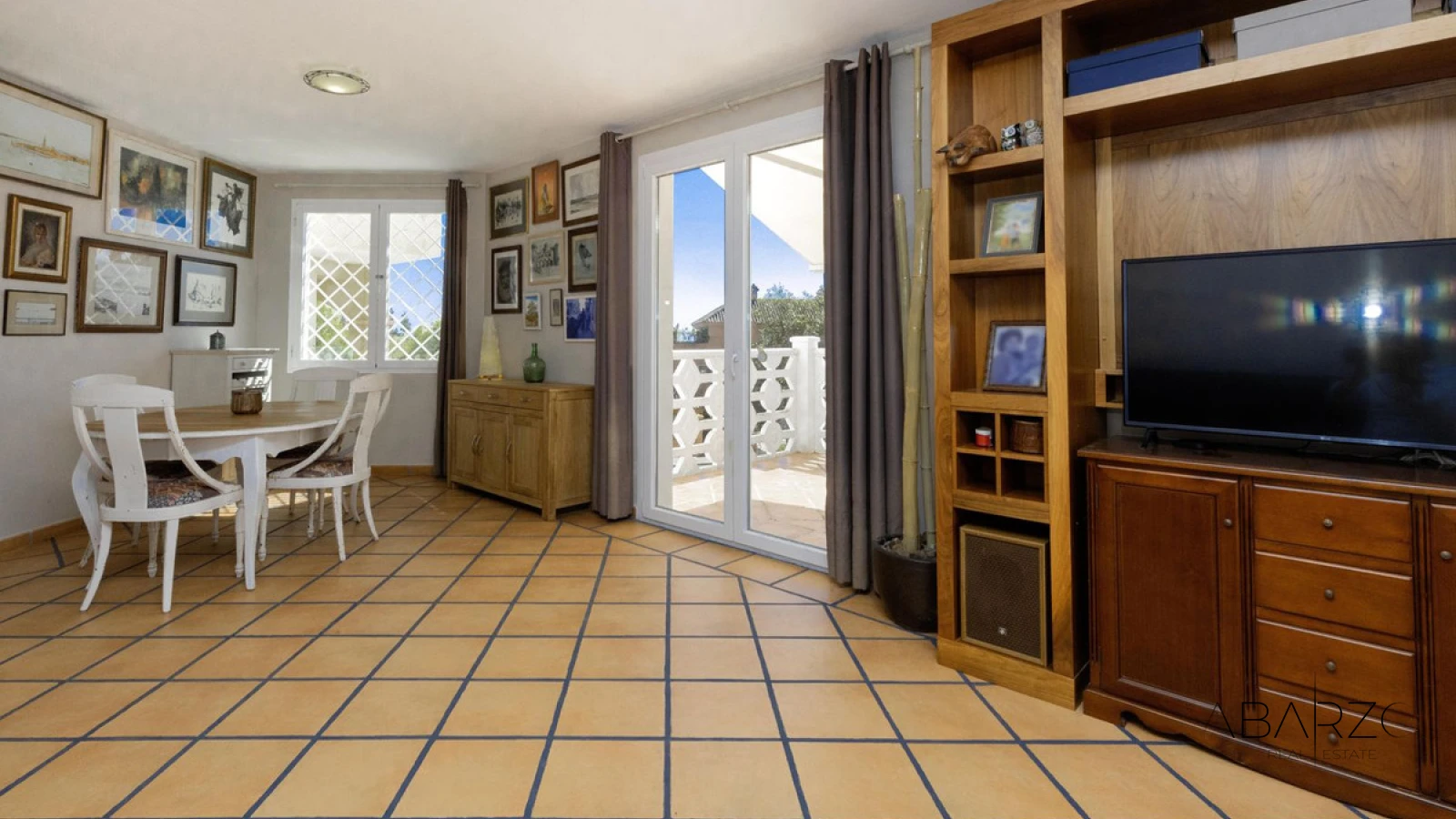Detached villa in Marbella with sea views near Cabopino Marina and golf course — interior, Marbella East, Marbella (11 of 35)