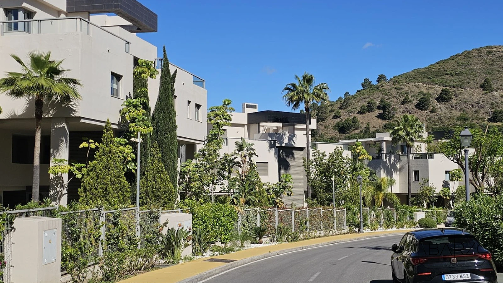 Luxury 3-Bedroom Apartment in Los Arrayanes Golf near Marbella with Sea and Golf Views — interior, Los Arqueros, Benahavís (21 of 21)