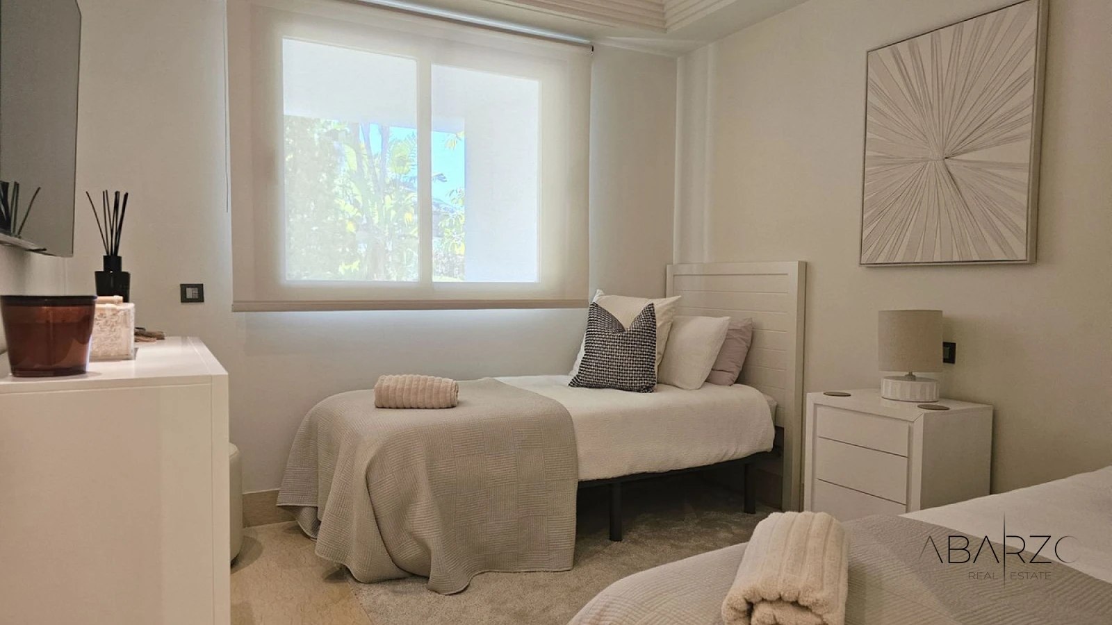 Luxury 3-Bedroom Apartment in Los Arrayanes Golf near Marbella with Sea and Golf Views — interior, Los Arqueros, Benahavís (13 of 21)