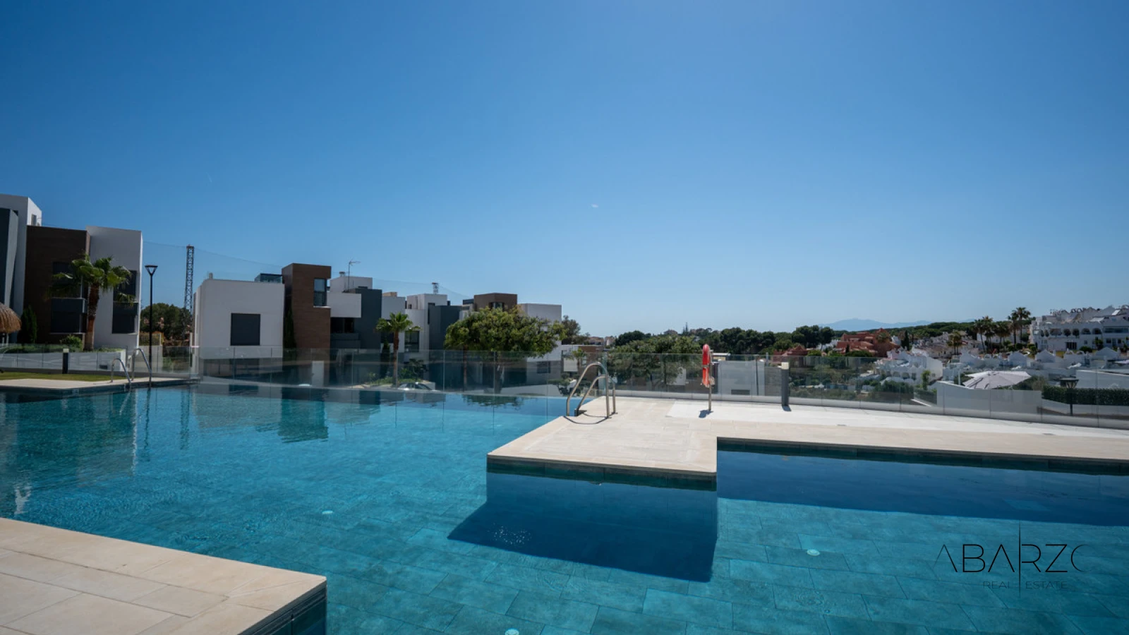 Luxury 3-Bedroom Ground Floor Duplex in Cabopino Frontline Golf — interior, Marbella East, Marbella (35 of 46)
