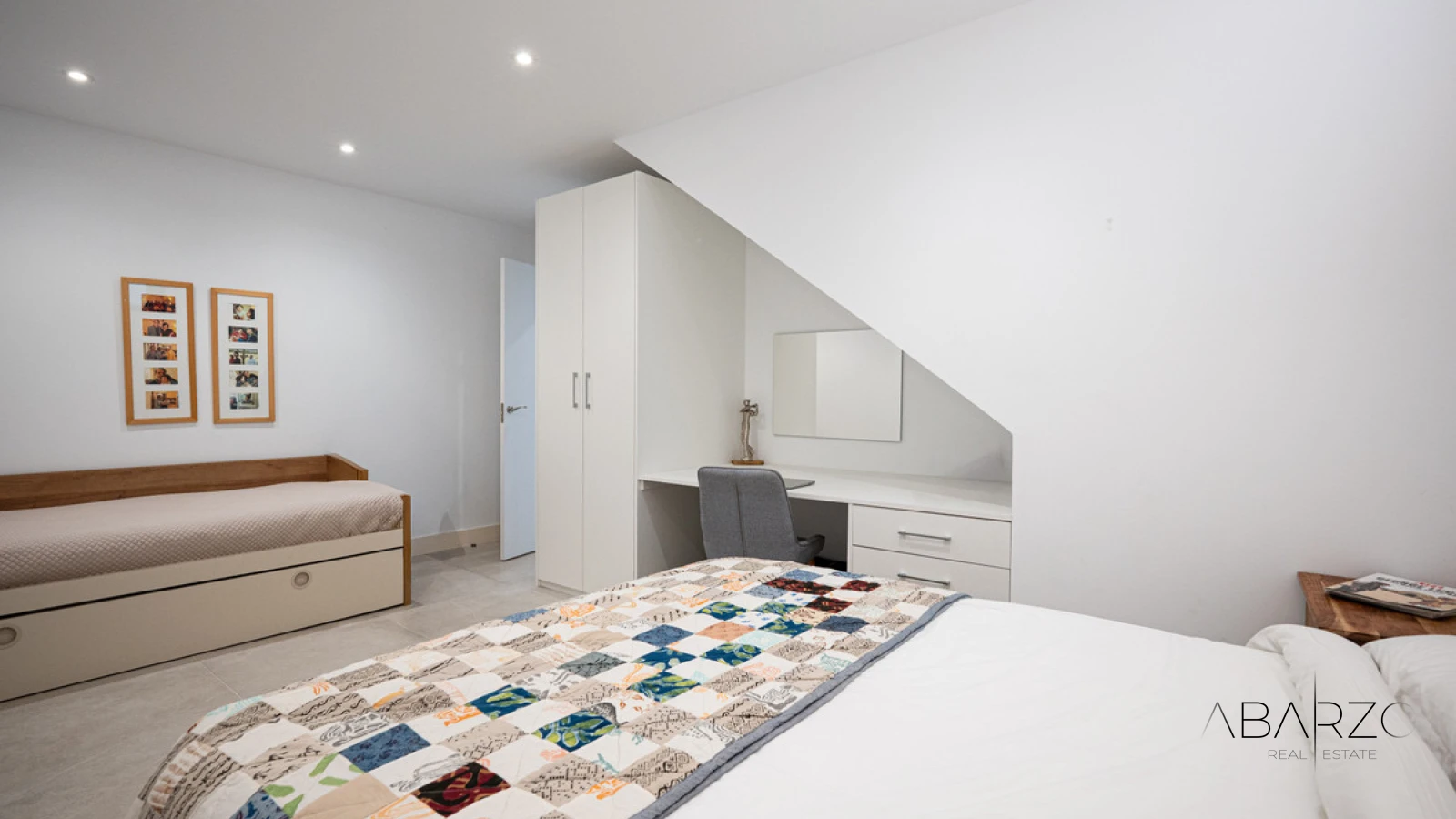 Luxury 3-Bedroom Ground Floor Duplex in Cabopino Frontline Golf — interior, Marbella East, Marbella (27 of 46)