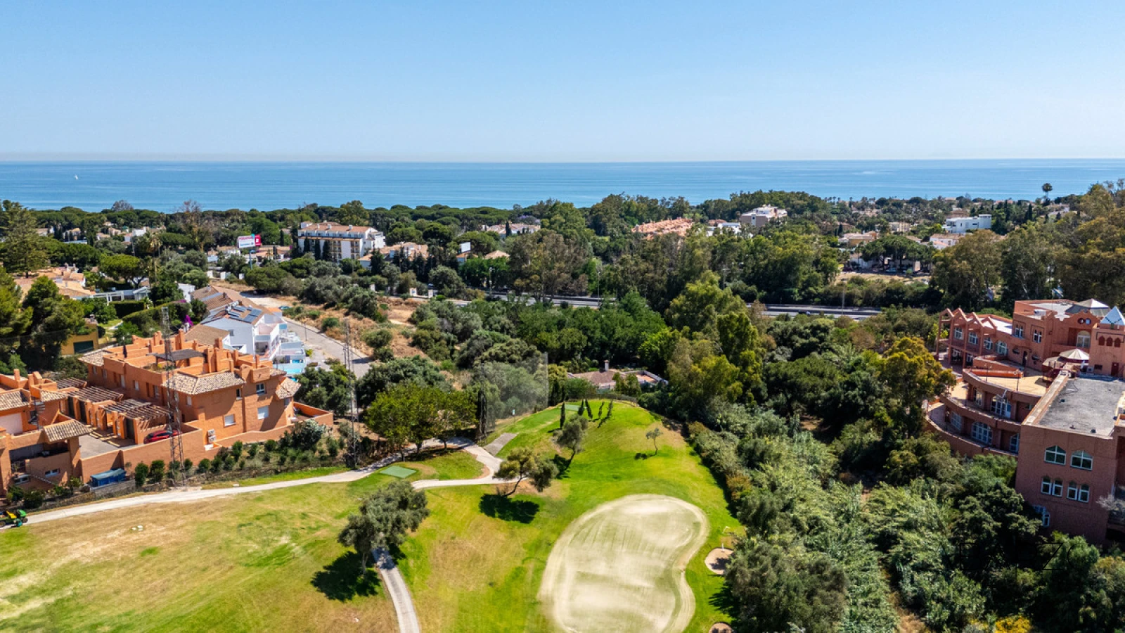 Luxury 3-Bedroom Ground Floor Duplex in Cabopino Frontline Golf — interior, Marbella East, Marbella (40 of 46)
