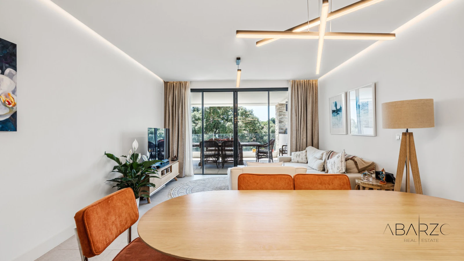 Luxury 3-Bedroom Ground Floor Duplex in Cabopino Frontline Golf — interior, Marbella East, Marbella (3 of 46)