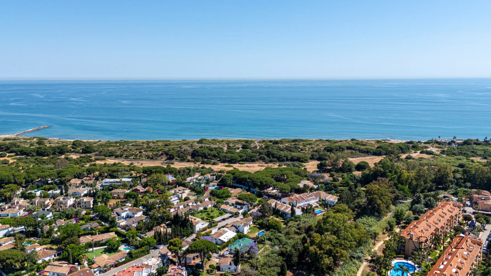 Luxury 3-Bedroom Ground Floor Duplex in Cabopino Frontline Golf — interior, Marbella East, Marbella (43 of 46)