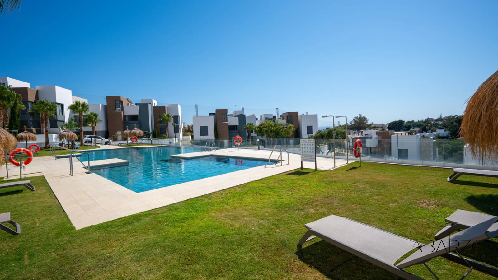 Luxury 3-Bedroom Ground Floor Duplex in Cabopino Frontline Golf — interior, Marbella East, Marbella (36 of 46)