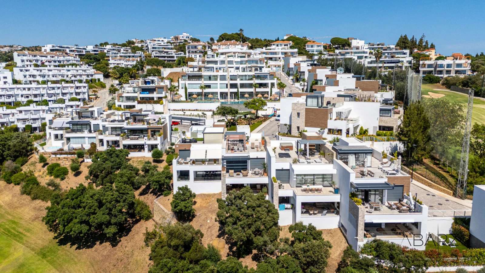 Luxury 3-Bedroom Ground Floor Duplex in Cabopino Frontline Golf — interior, Marbella East, Marbella (39 of 46)