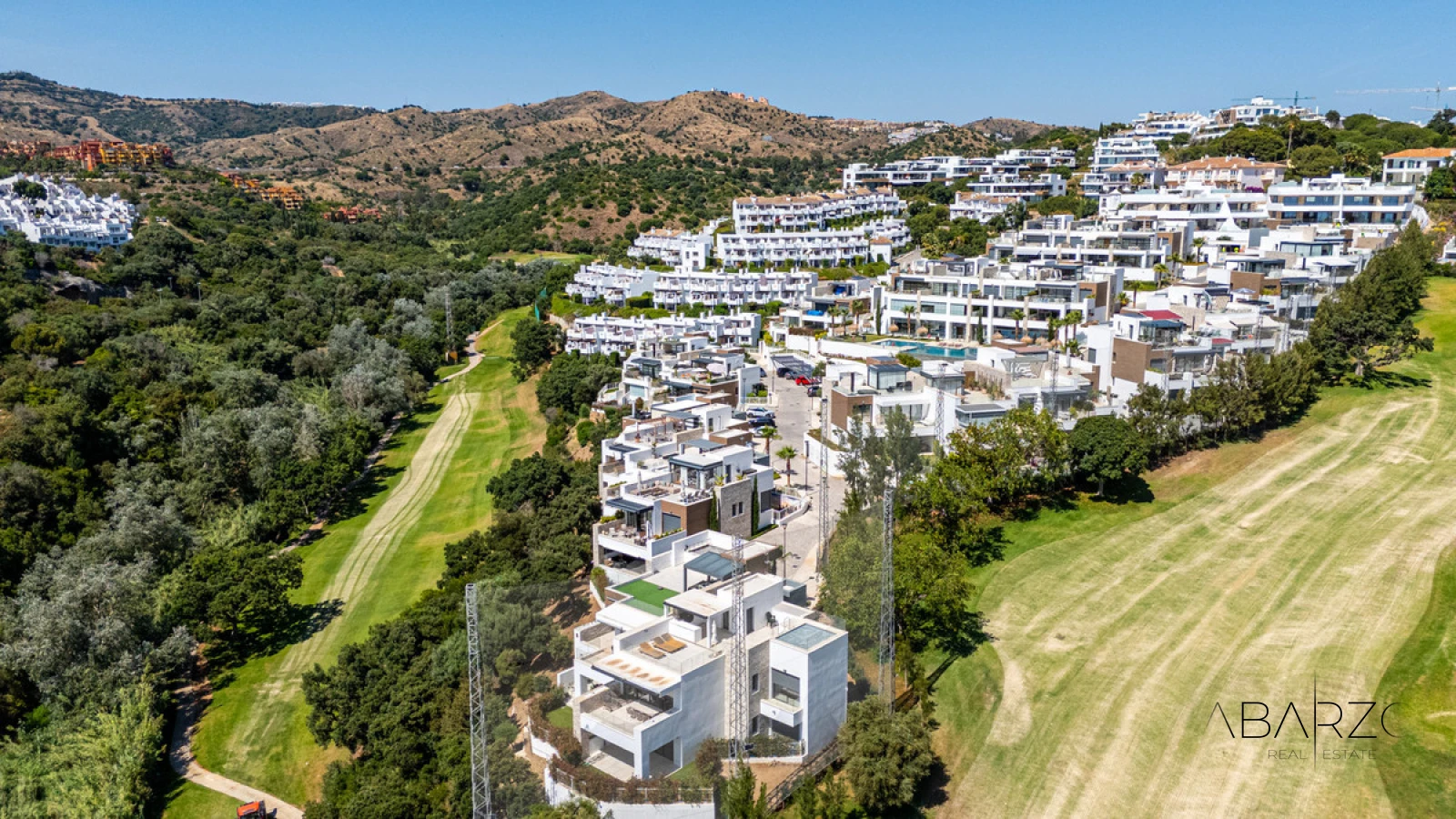 Luxury 3-Bedroom Ground Floor Duplex in Cabopino Frontline Golf — interior, Marbella East, Marbella (38 of 46)