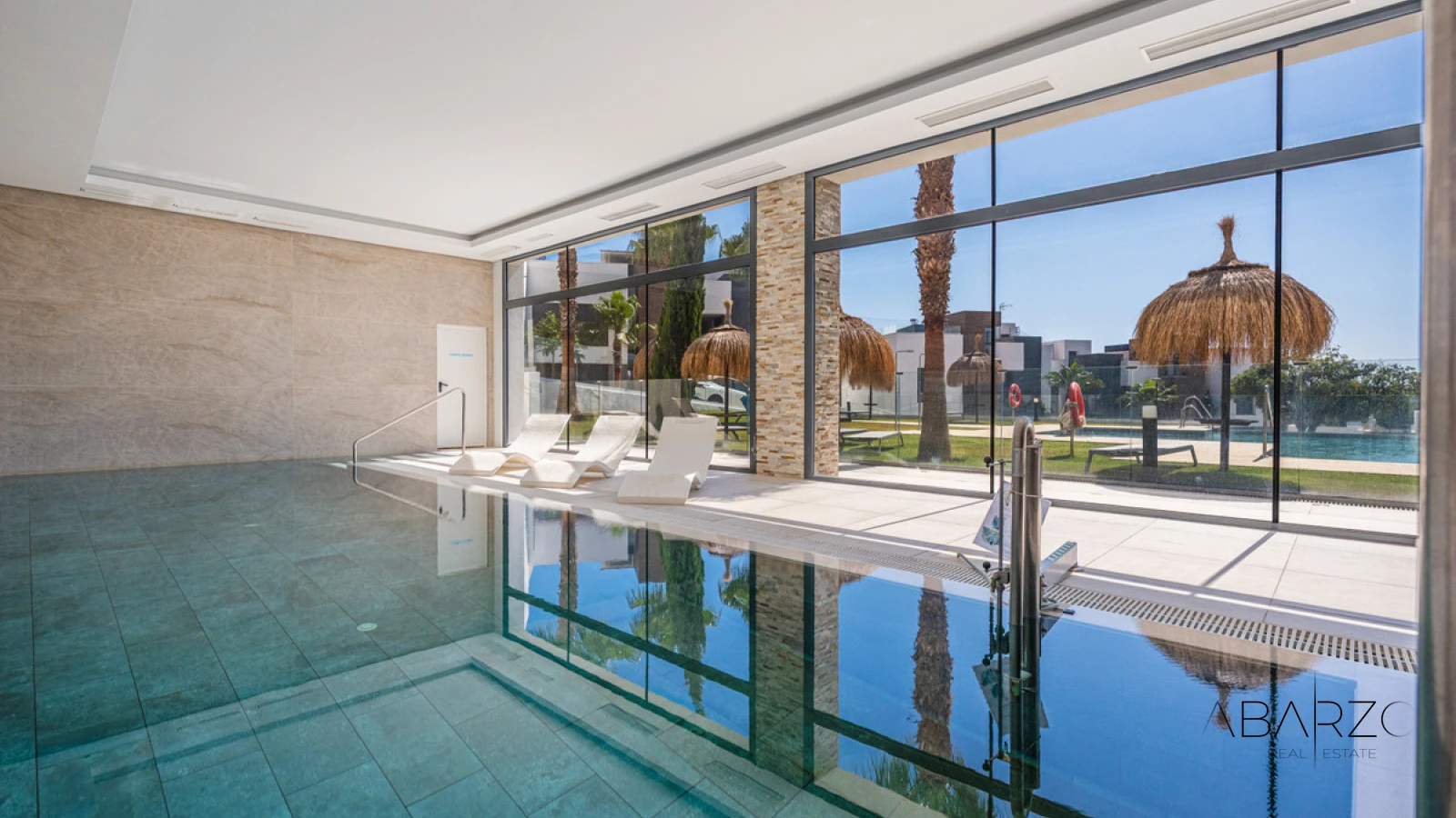 Luxury 3-Bedroom Ground Floor Duplex in Cabopino Frontline Golf — interior, Marbella East, Marbella (32 of 46)
