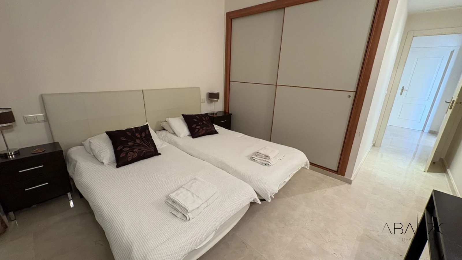 Top Floor Apartment with Spectacular Views in Altos de La Quinta — interior, La Quinta, Benahavís (14 of 16)