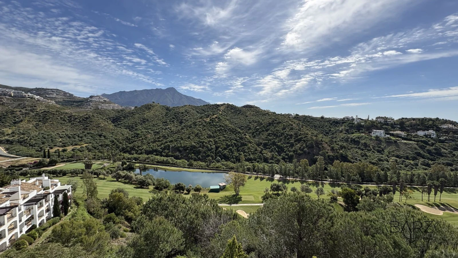 Top Floor Apartment with Spectacular Views in Altos de La Quinta — interior, La Quinta, Benahavís (2 of 16)