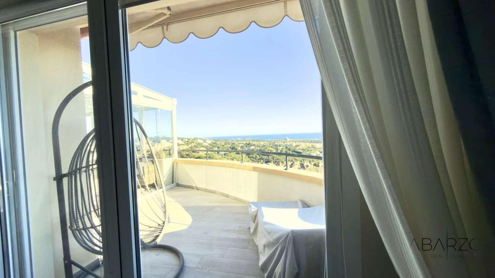 Spectacular Penthouse with 360° Panoramic Views in Elviria, Marbella East — interior, Marbella East, Marbella (16 of 40)