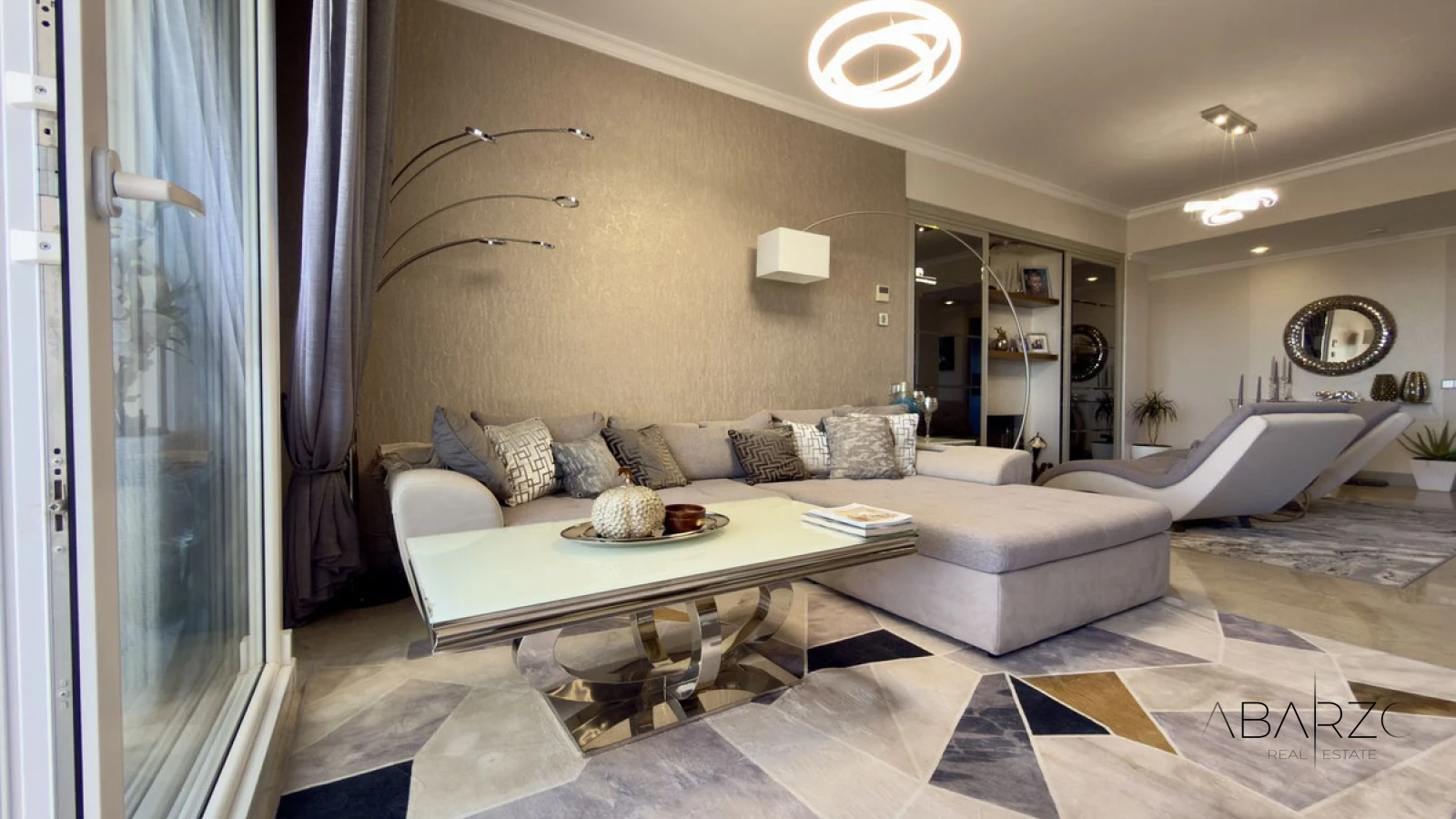 Spectacular Penthouse with 360° Panoramic Views in Elviria, Marbella East — interior, Marbella East, Marbella (4 of 40)