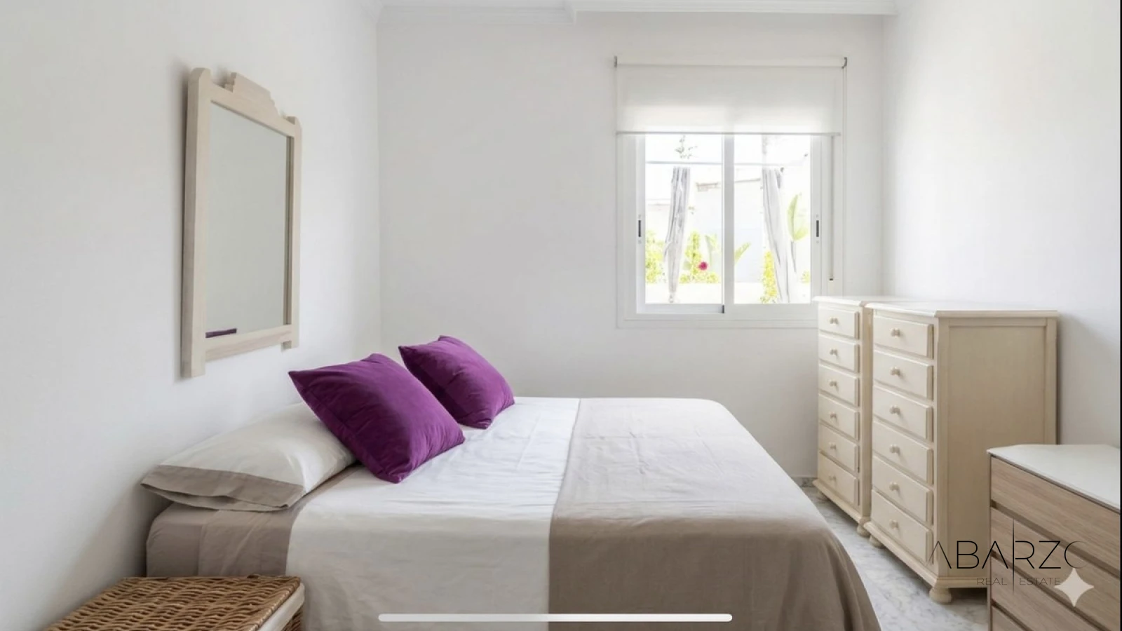 Spectacular Elevated Ground-Floor Apartment with Large Terrace in Golden Mile — interior, Golden Mile, Marbella (7 of 13)