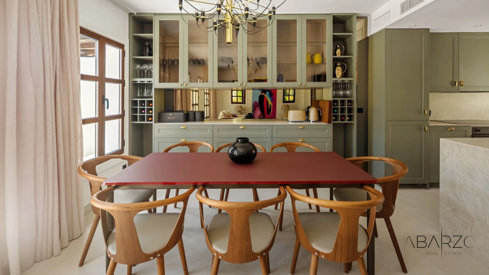Elegant Beachside Townhouse in Marbella Golden Mile with Rooftop Terrace and Sea Views — interior, Golden Mile, Marbella (15 of 40)
