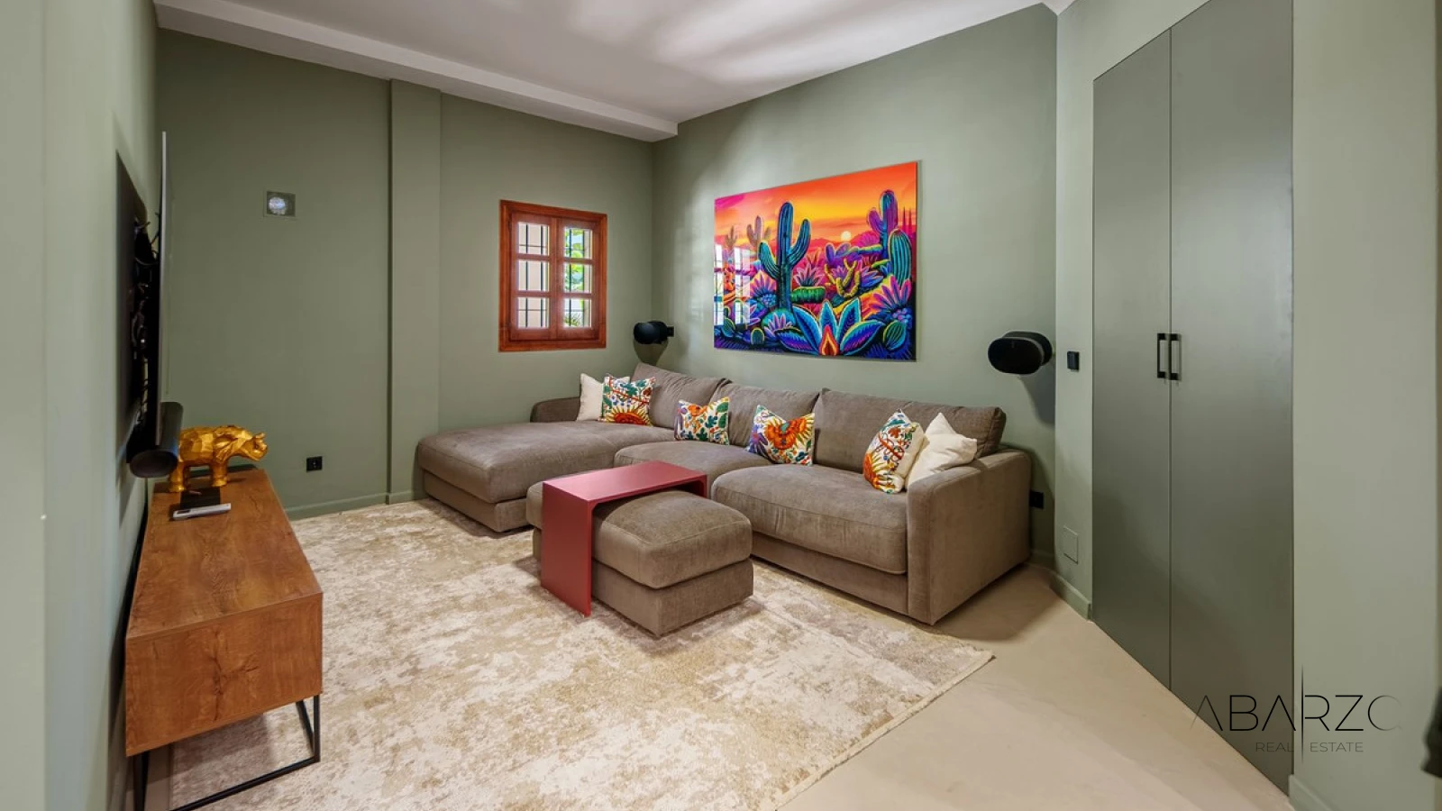Elegant Beachside Townhouse in Marbella Golden Mile with Rooftop Terrace and Sea Views — interior, Golden Mile, Marbella (31 of 40)