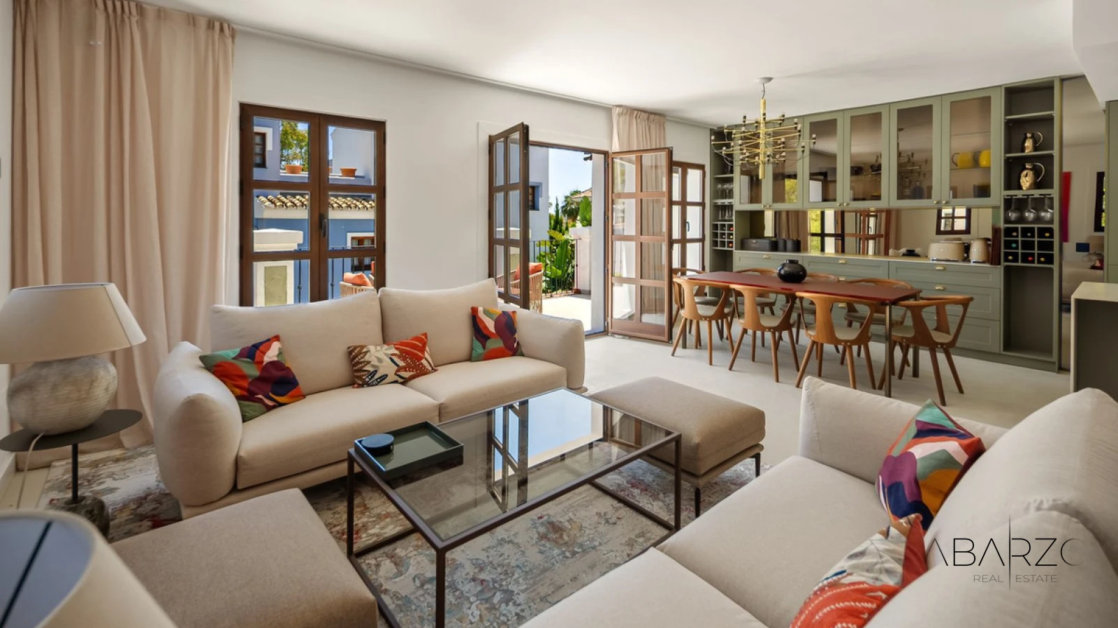 Elegant Beachside Townhouse in Marbella Golden Mile with Rooftop Terrace and Sea Views — interior, Golden Mile, Marbella (11 of 40)